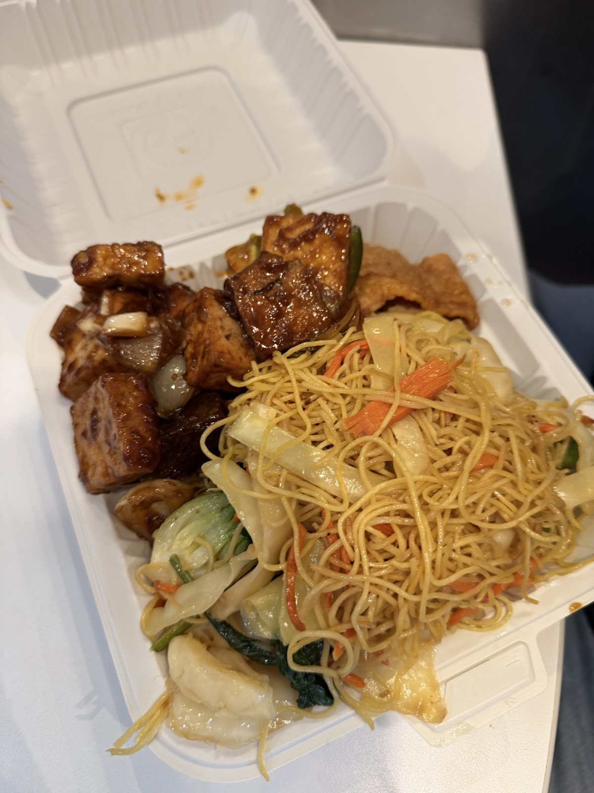 Mama's Tofu: food & drinks