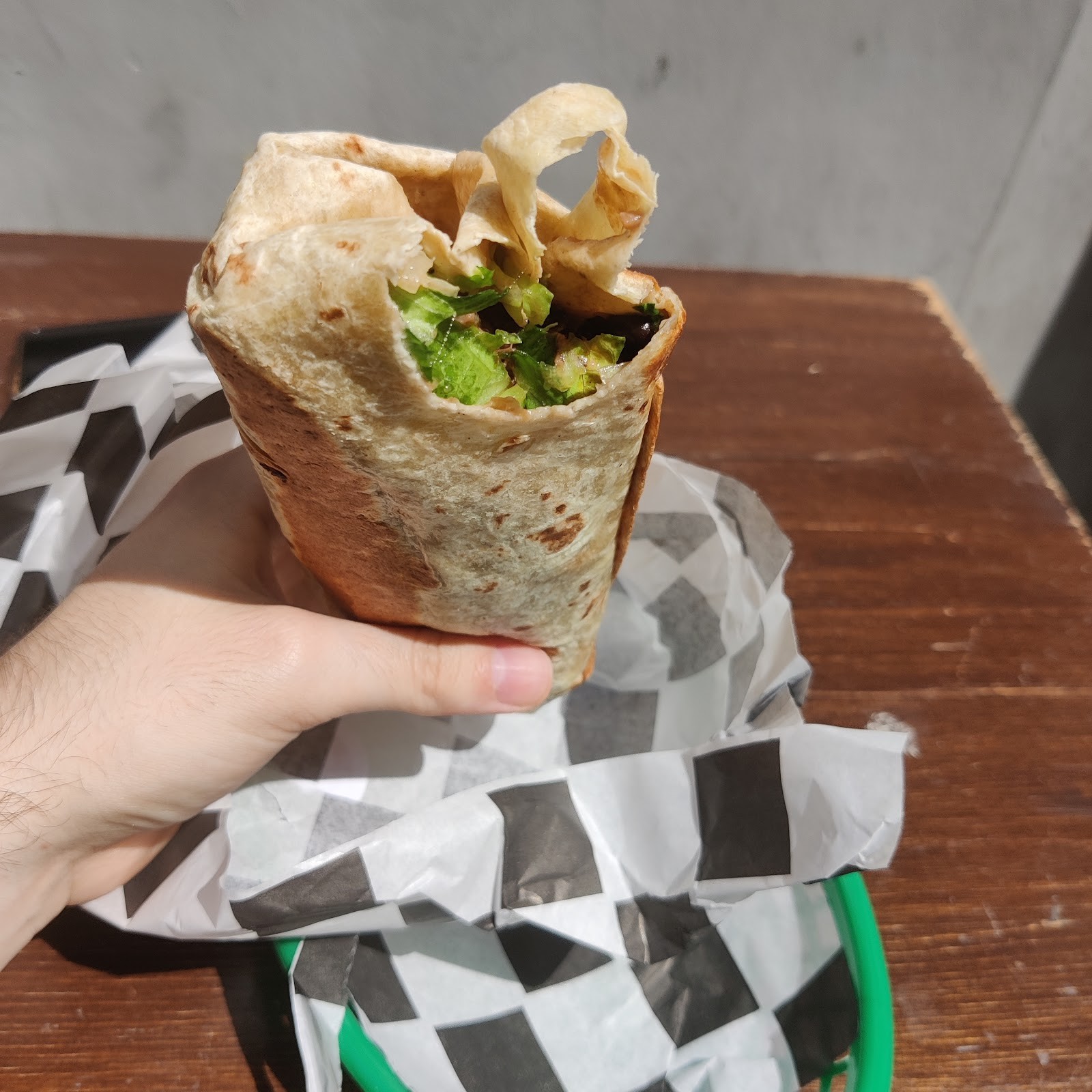 Momencik Vegan Restaurant: food & drinks