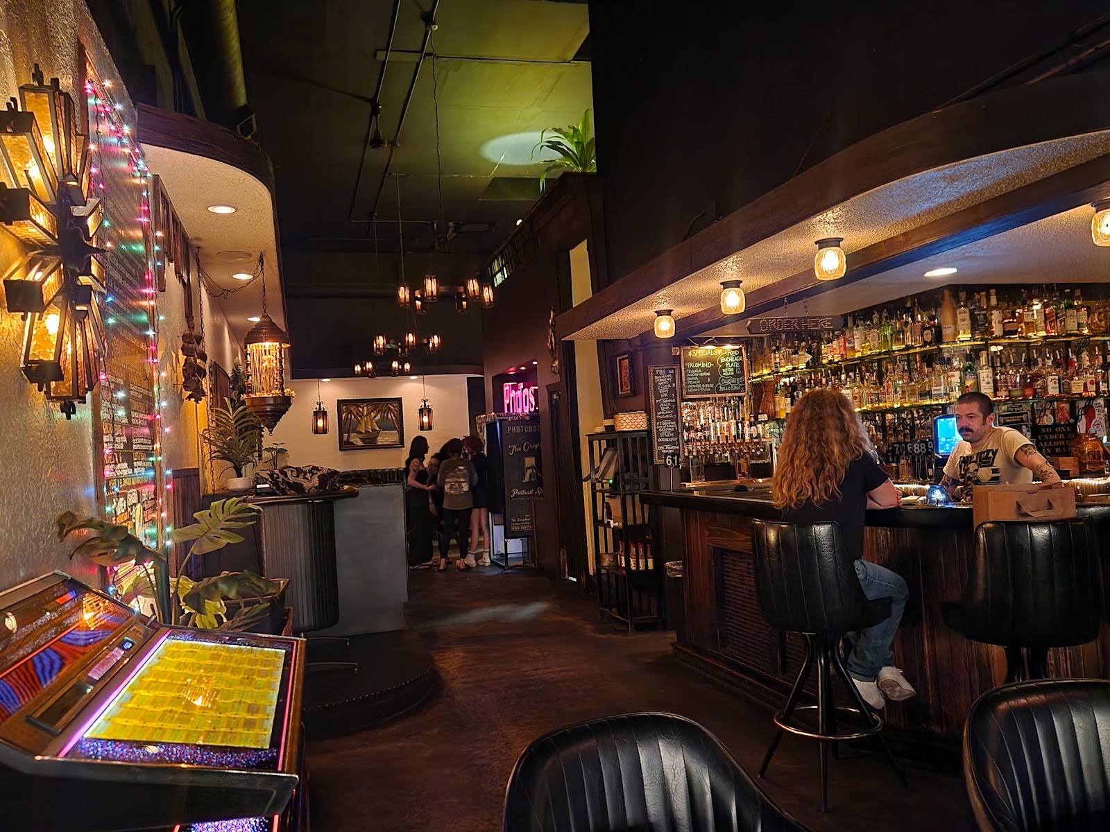 The Low Tide Lounge: the place