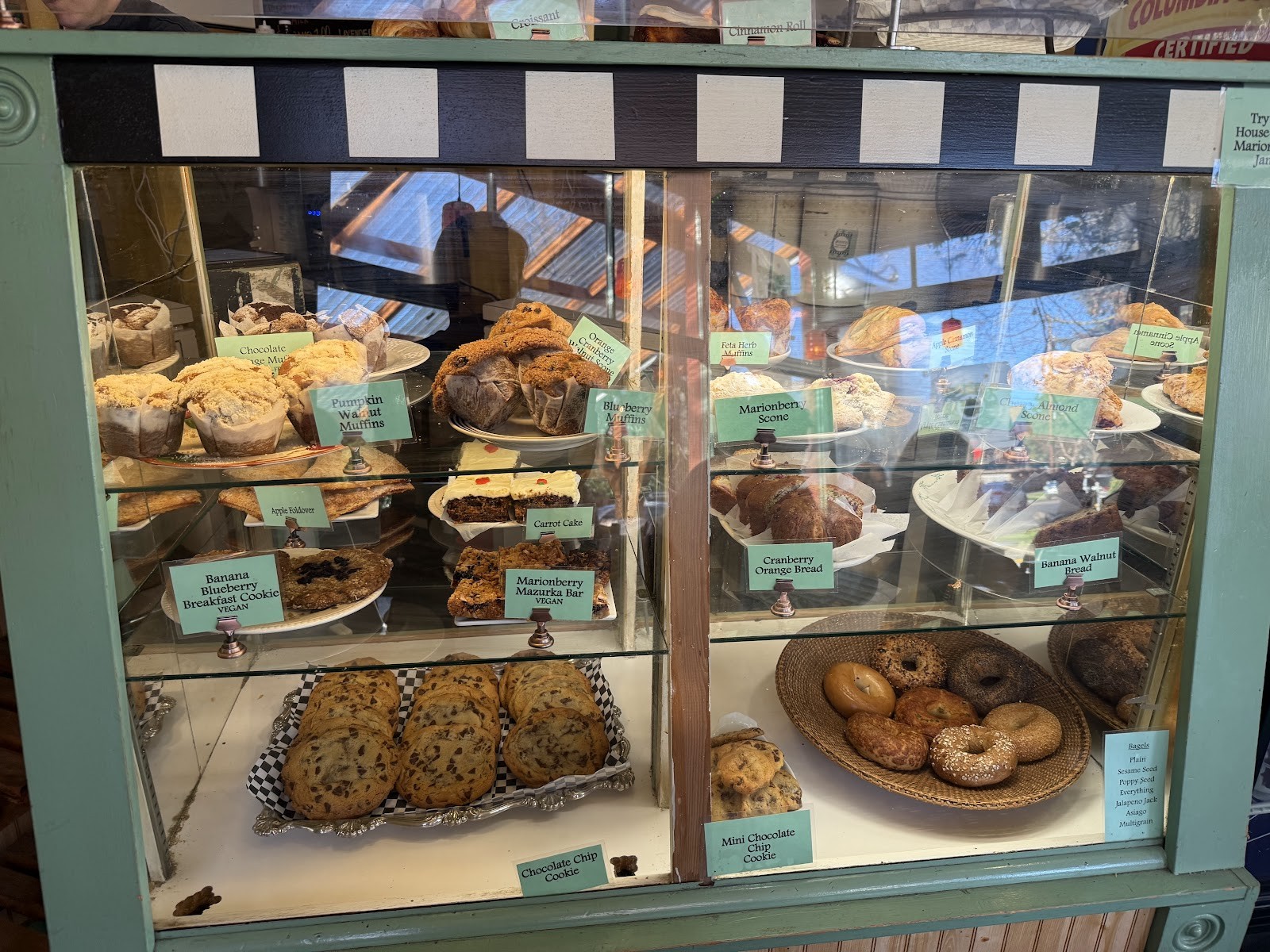 Irwin's Neighborhood Bakery and Cafe: the place