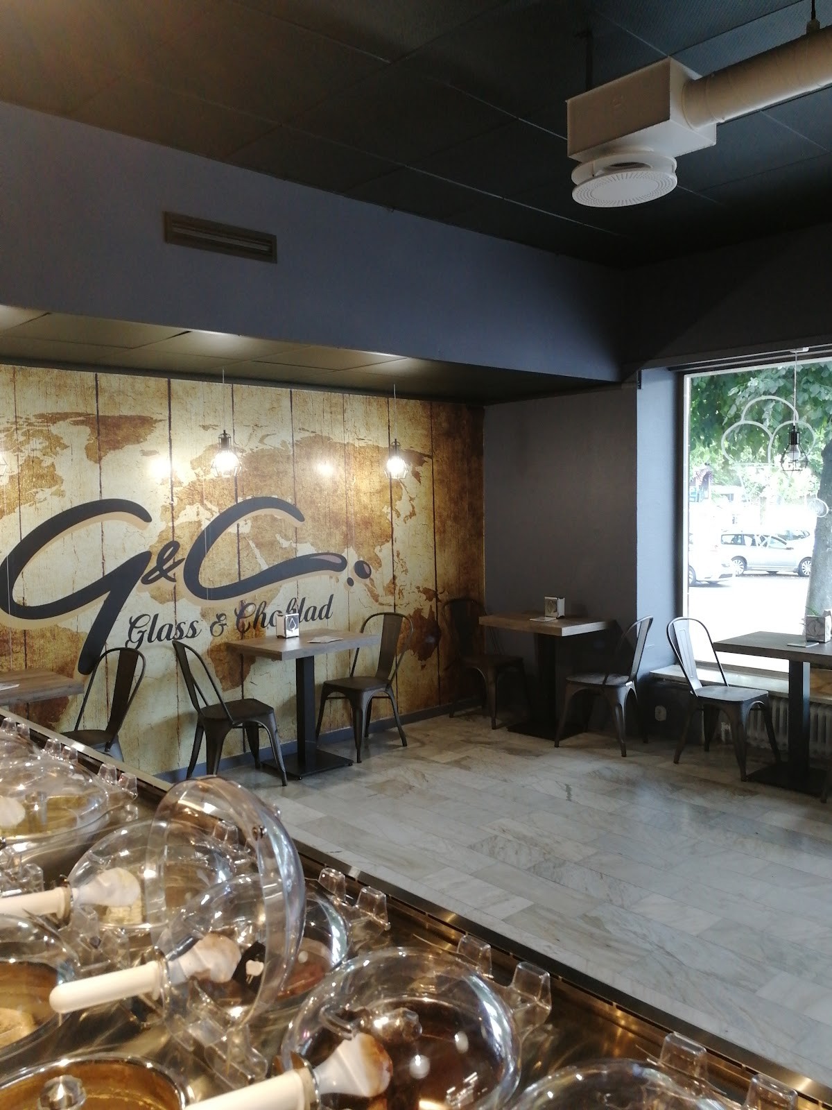 G&C Glass & Choklad: the place
