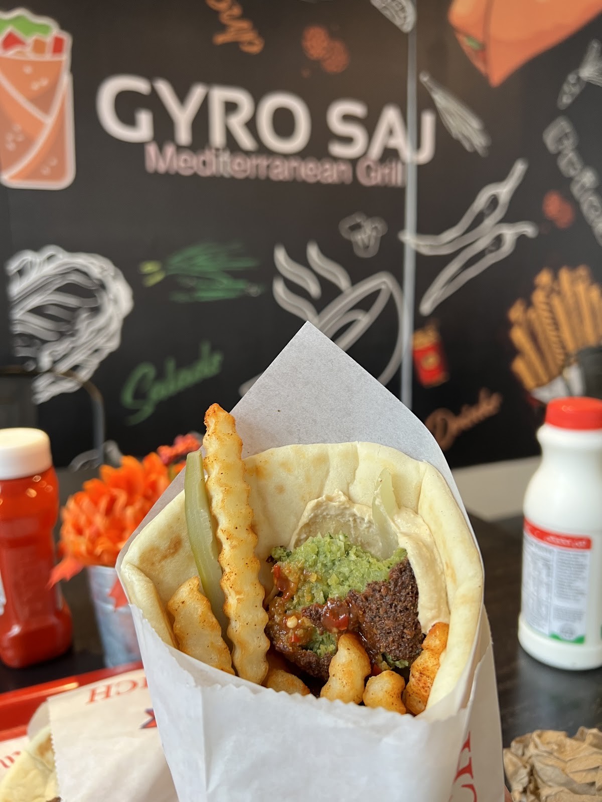 Gyro Saj: food & drinks