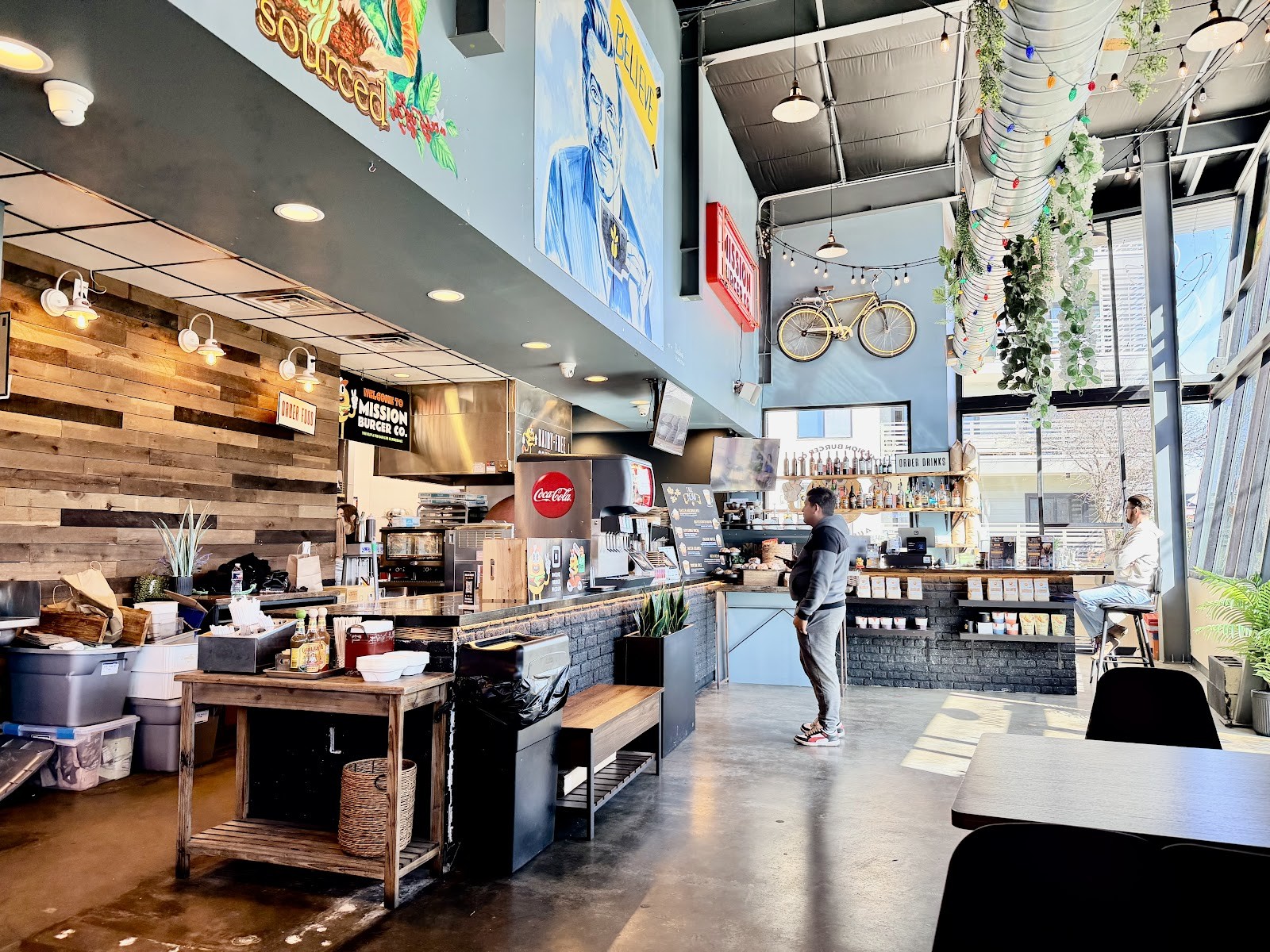Mission Burger Co.: the place