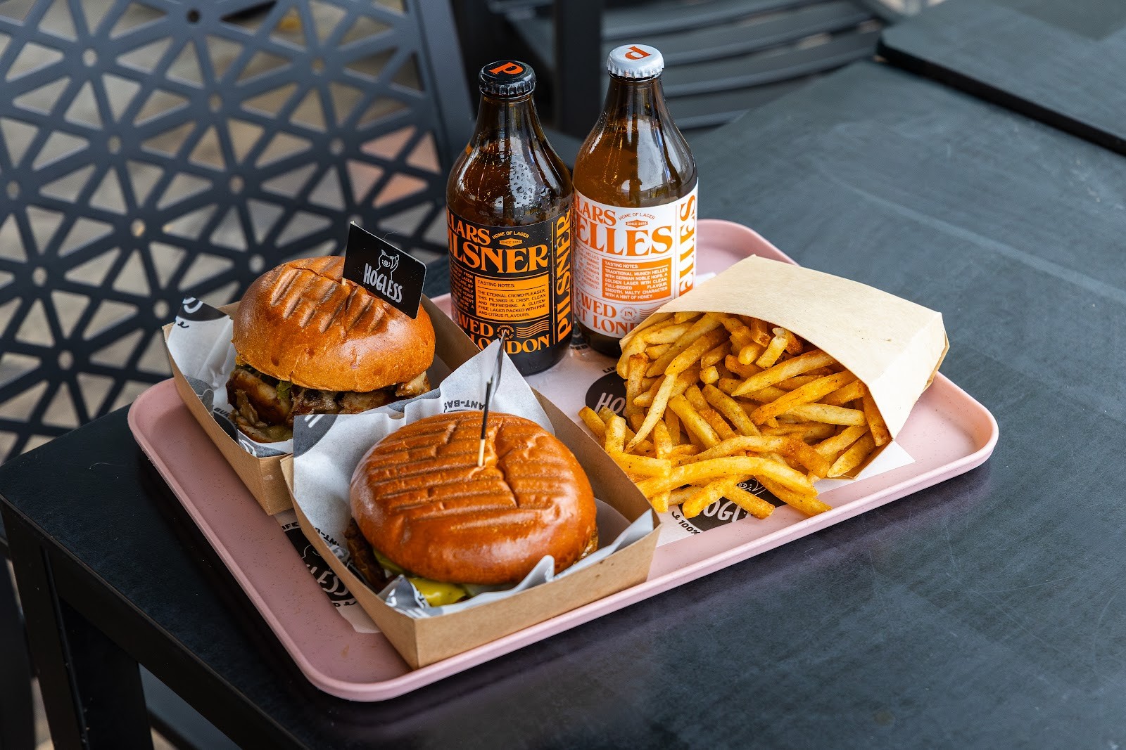 The Hogless Roast: food & drinks