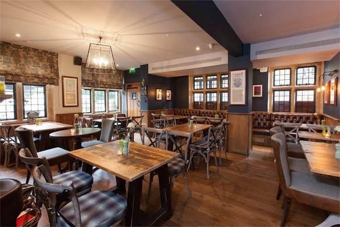 The White Hart Hotel: the place