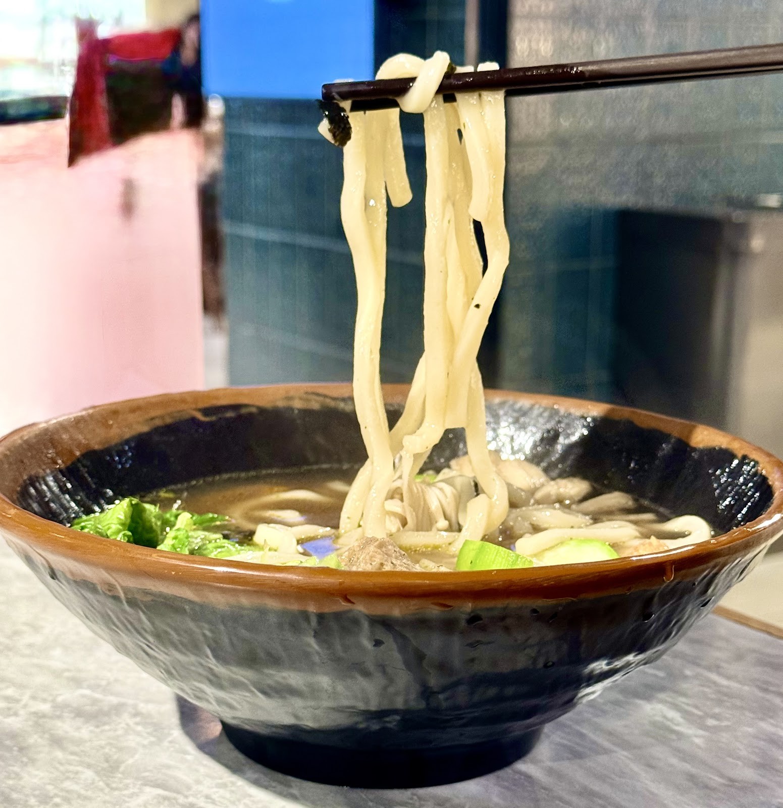 VEGE CREEK蔬河 誠品南西店: food & drinks