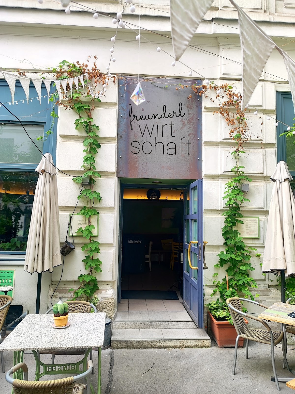 die freunderlwirtschaft wien: the place