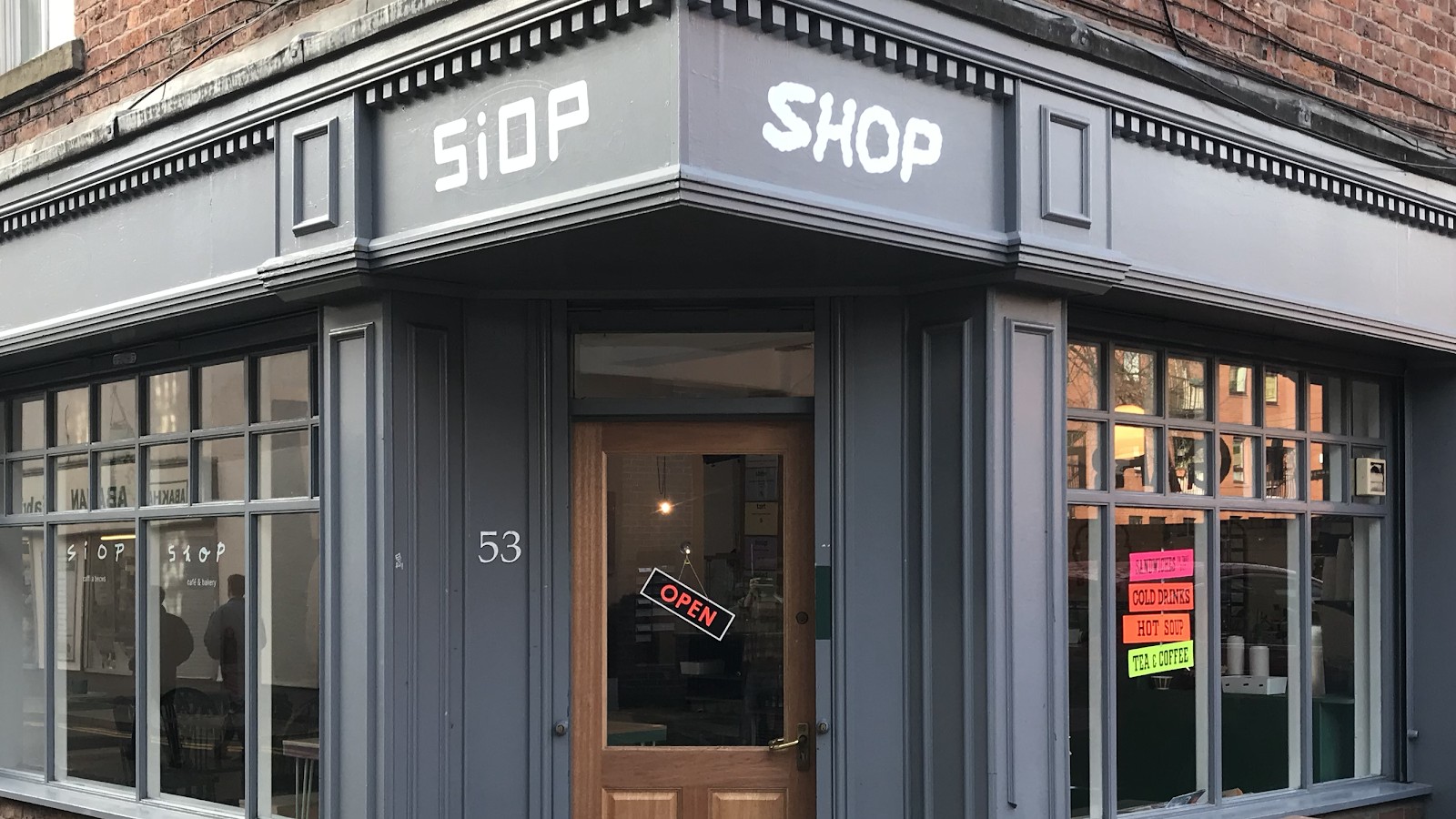 Siop Shop: the place