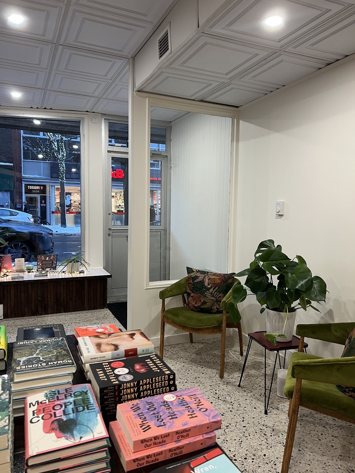 Librairie Pulp Books & Cafe: the place