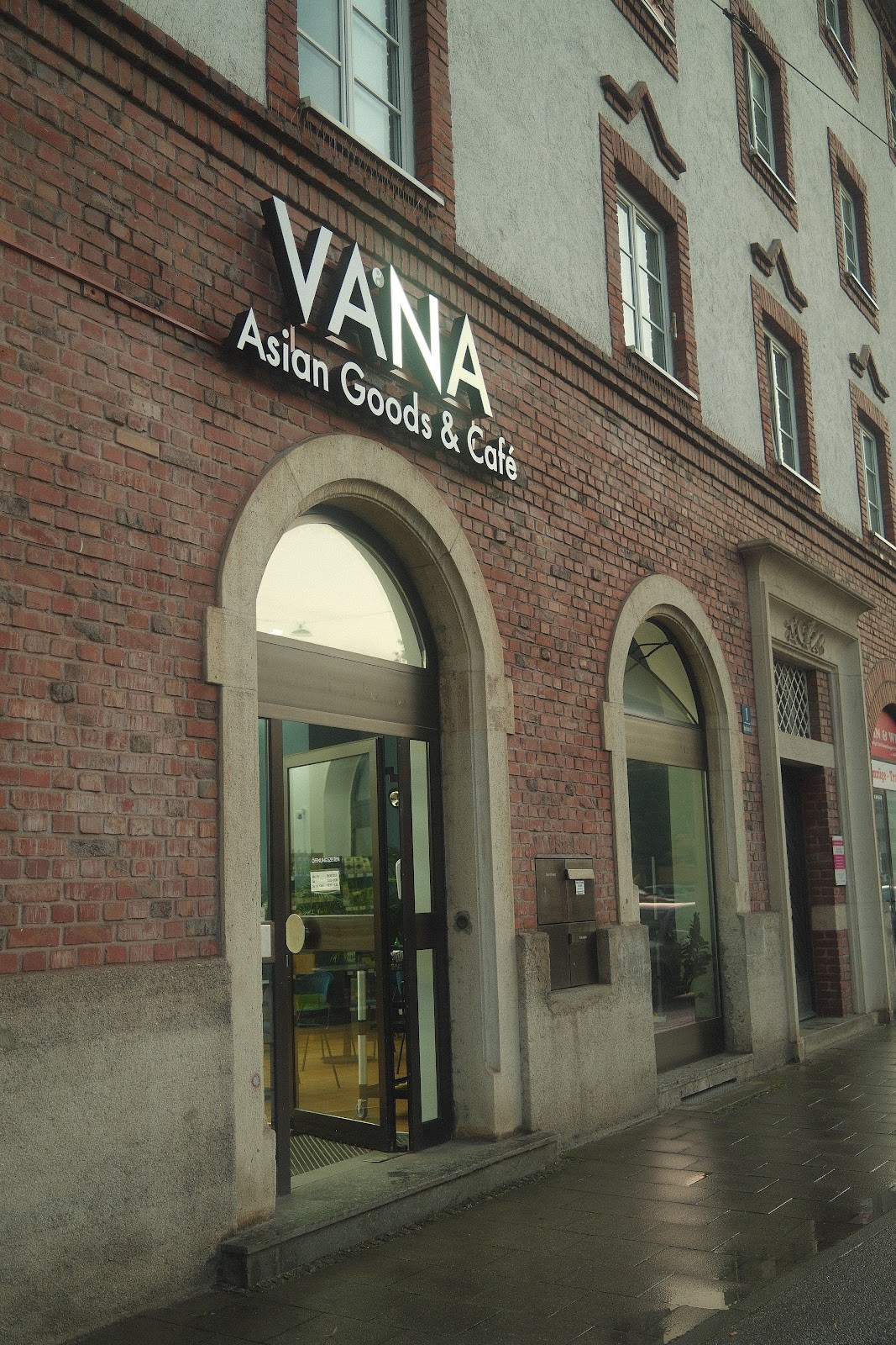 VANA - Asian Goods & Café: the place