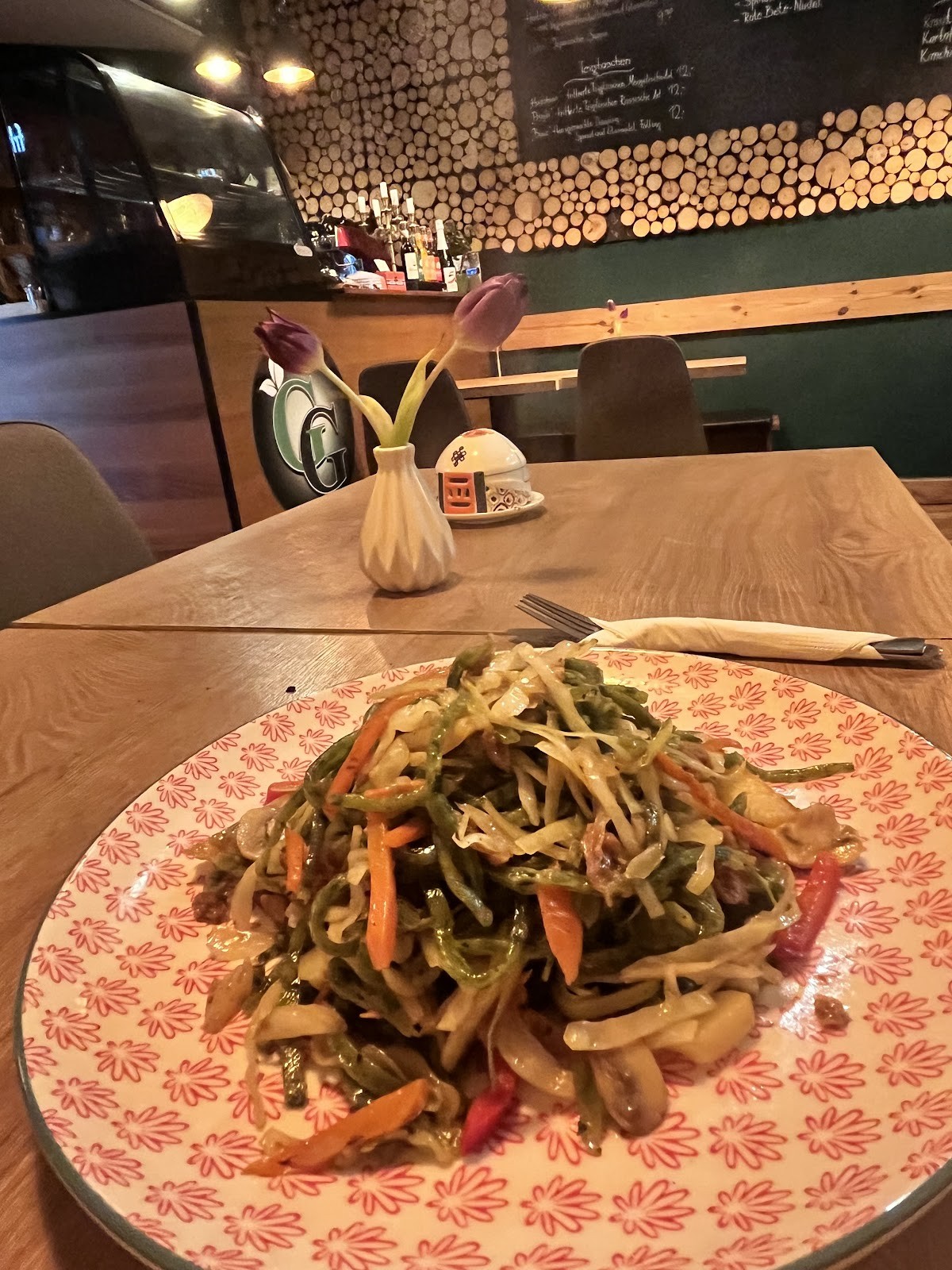 Veganaa: food & drinks