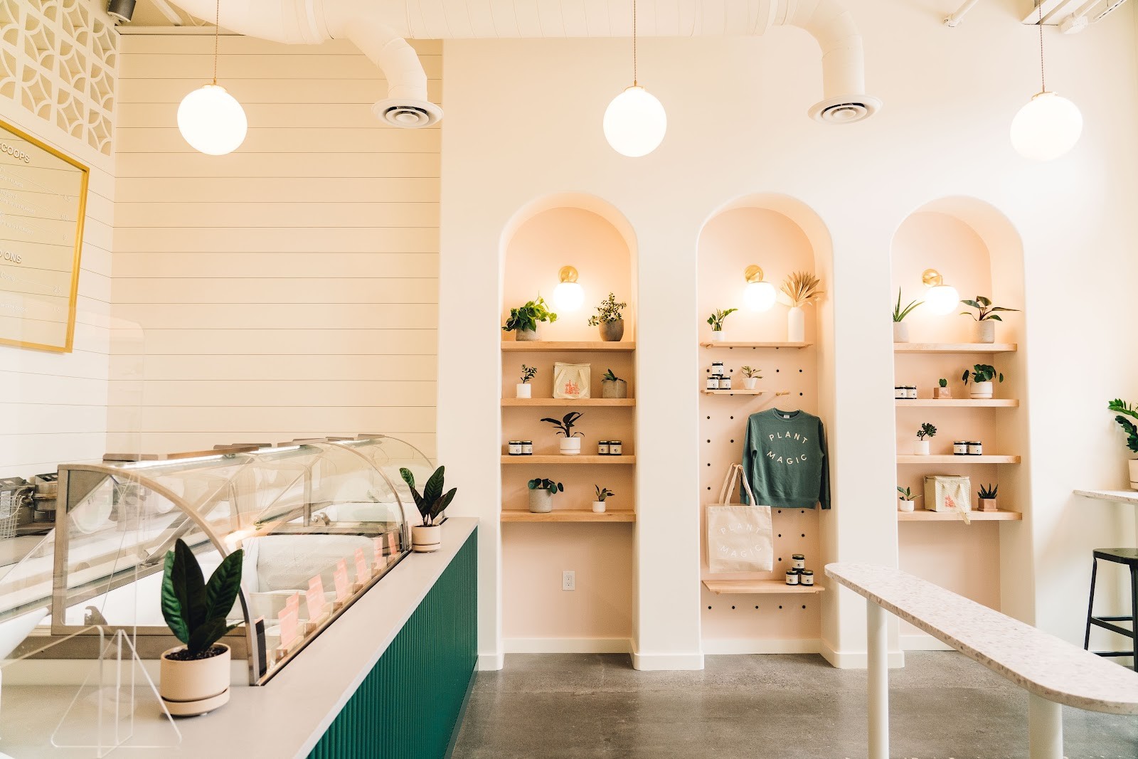 Frankie & Jo's University Village: the place