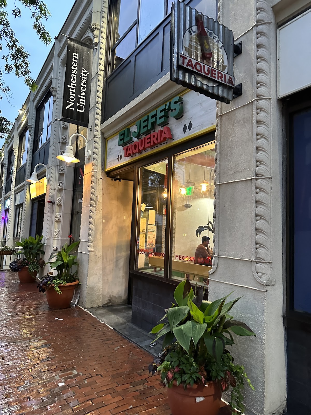 El Jefe's Taqueria - Symphony: the place