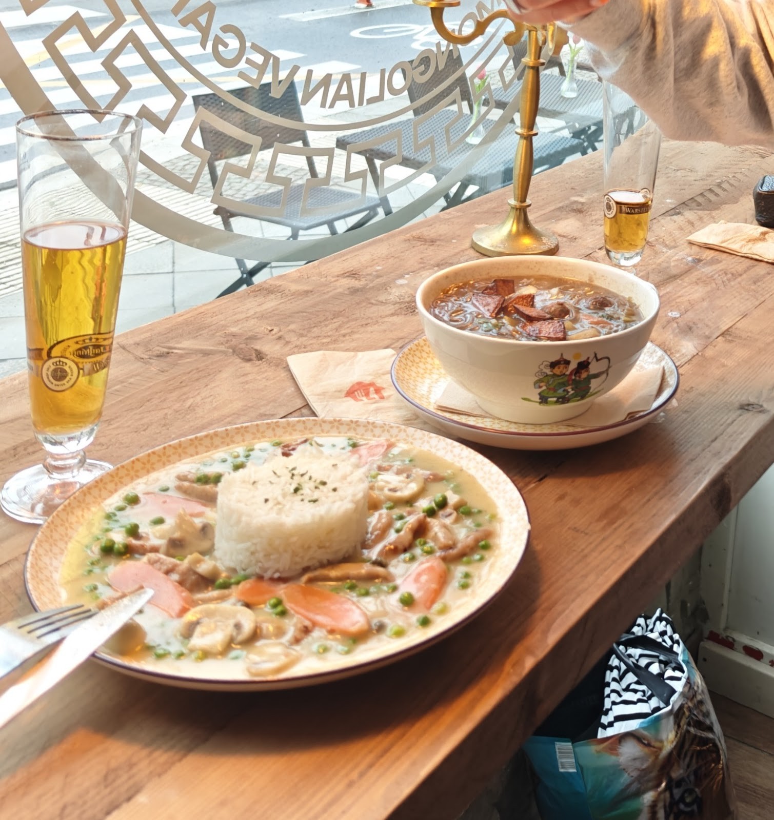 Veganaa: food & drinks