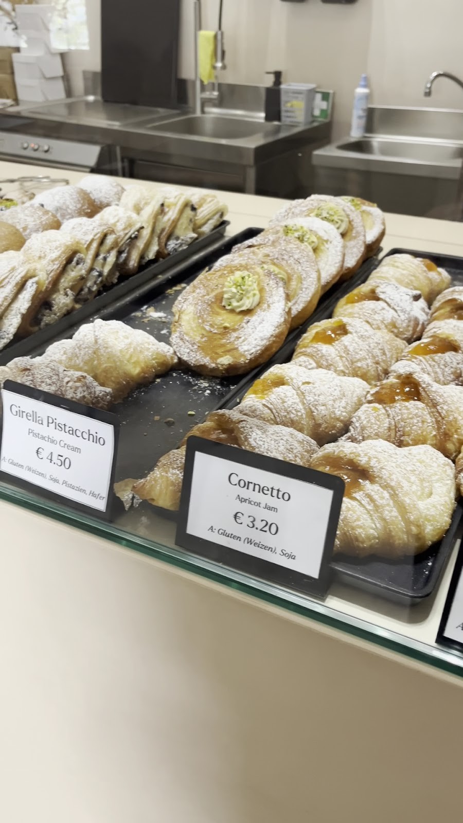 The Sanctuary - Italian Vegan Bakery: food & drinks