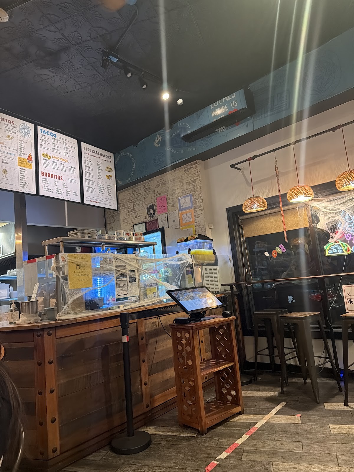 El Barrio Mexican Grill: the place