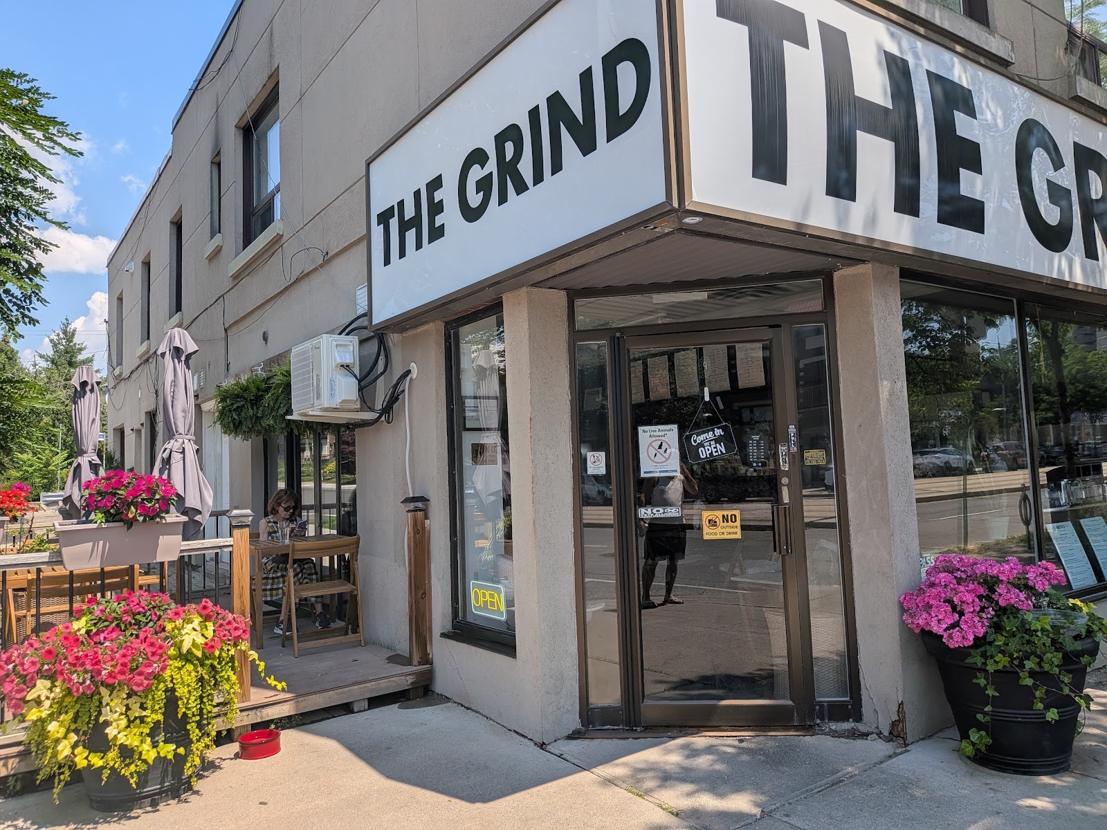 The Grind Cafe: the place