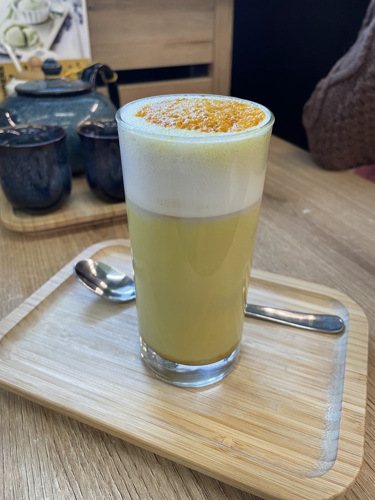 Mamafood bistro: food & drinks