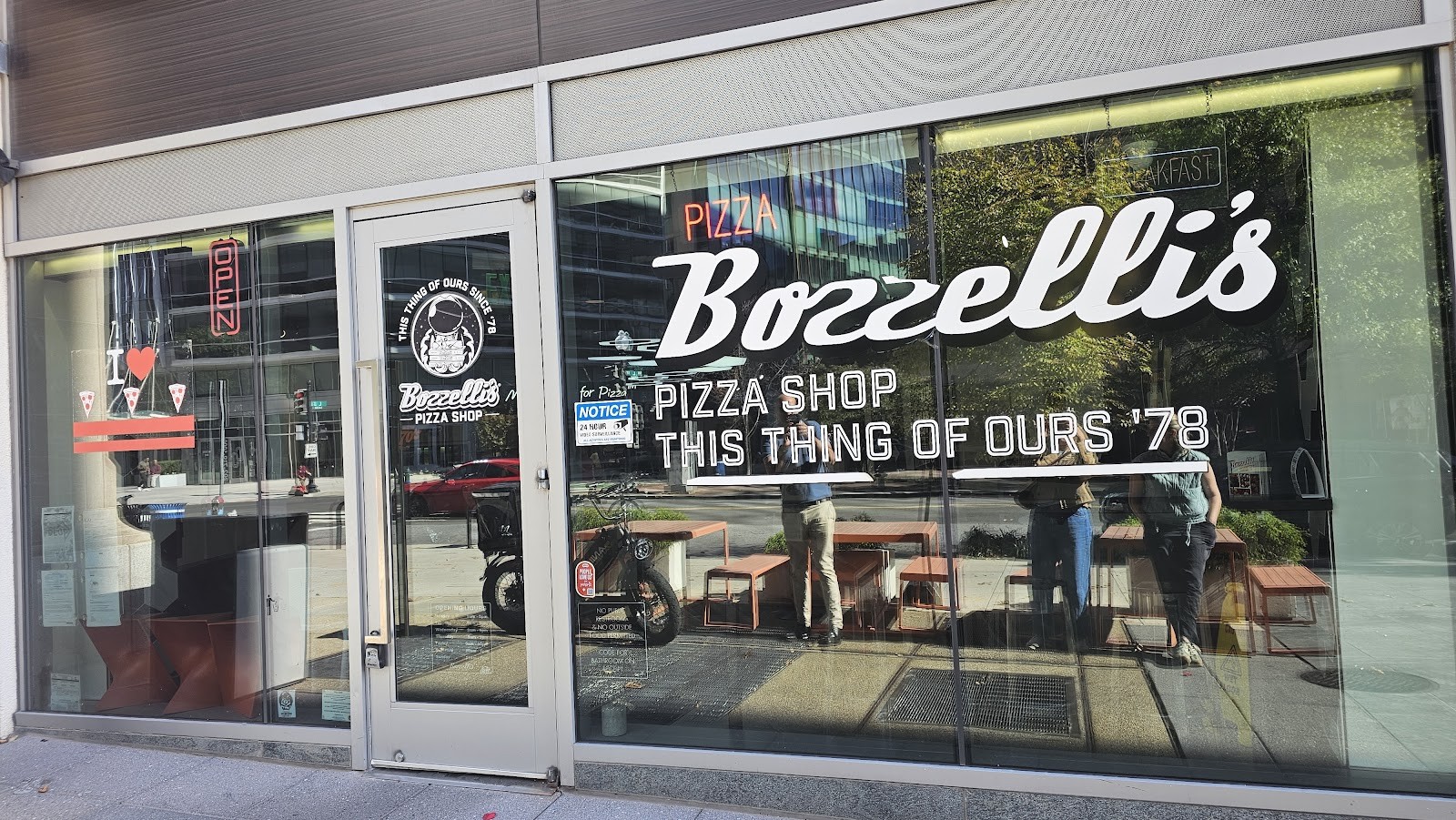Bozzelli's Italian Deli-Vermont Ave: the place