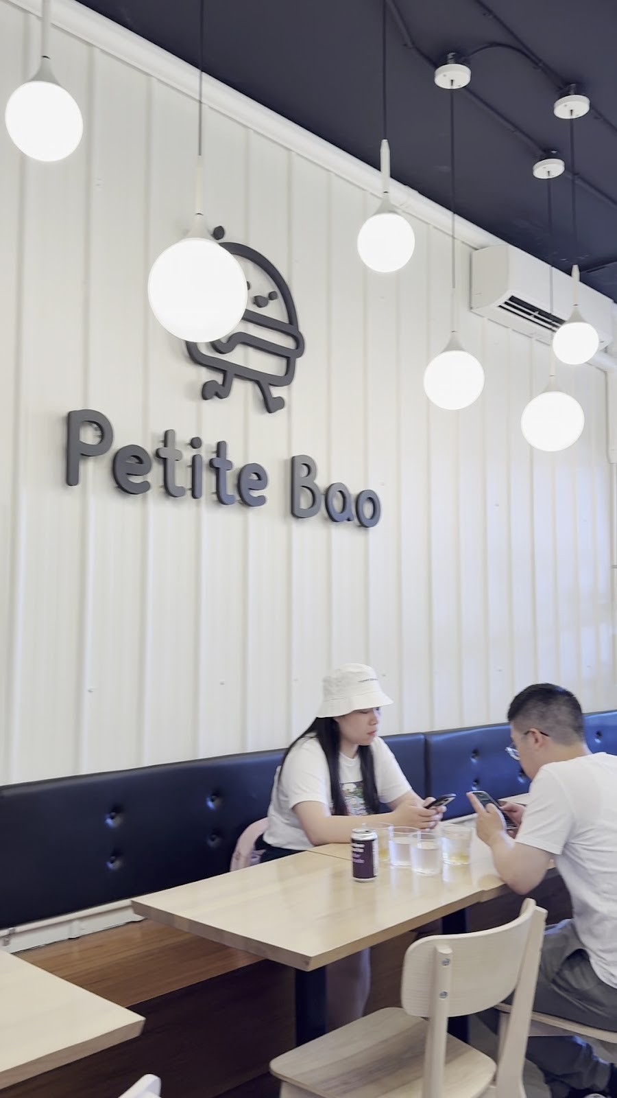Petite Bao: the place