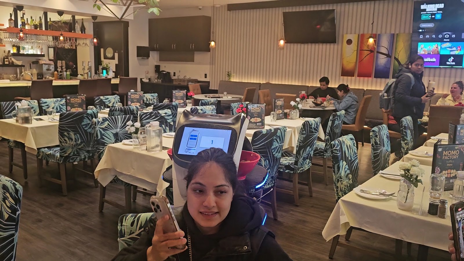 Momo Factory: the place