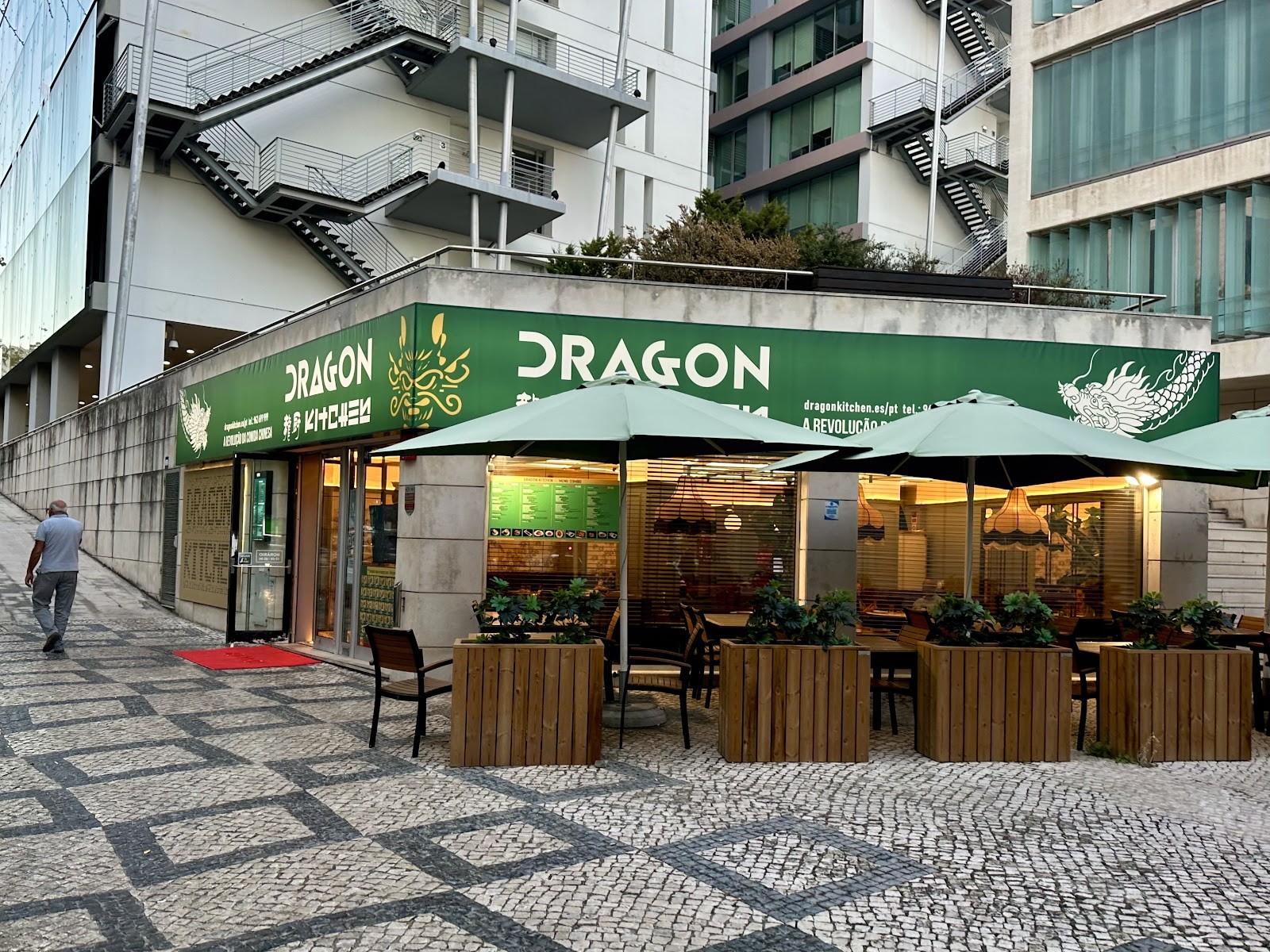 Dragon kitchen Portugal 里斯本龙厨: the place