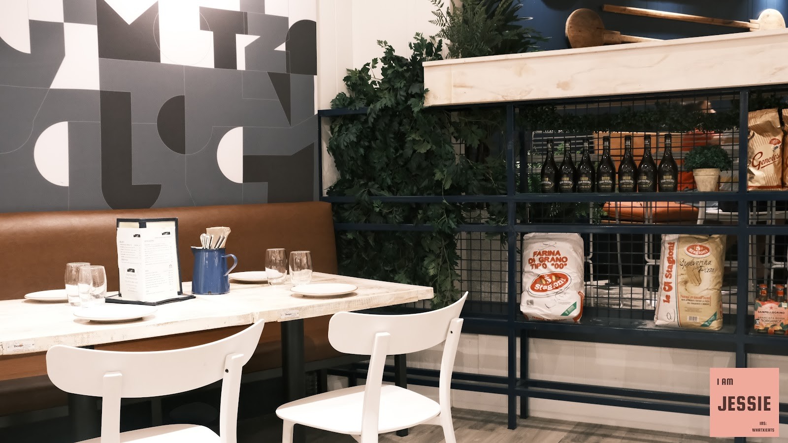 Motza Pizza: the place