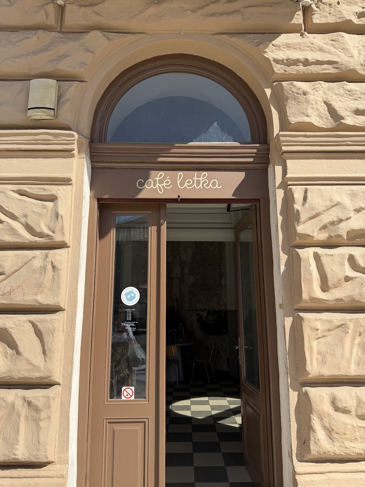 Cafe Letka: the place