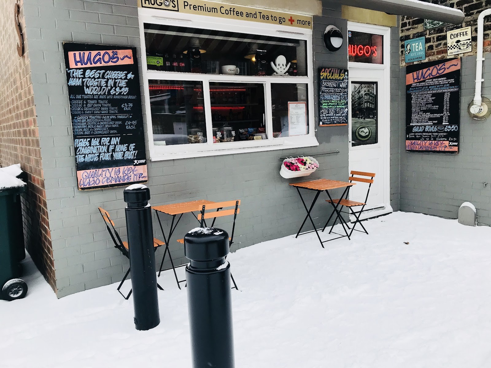 Hugo's Coffee & Snack Takeaway: the place