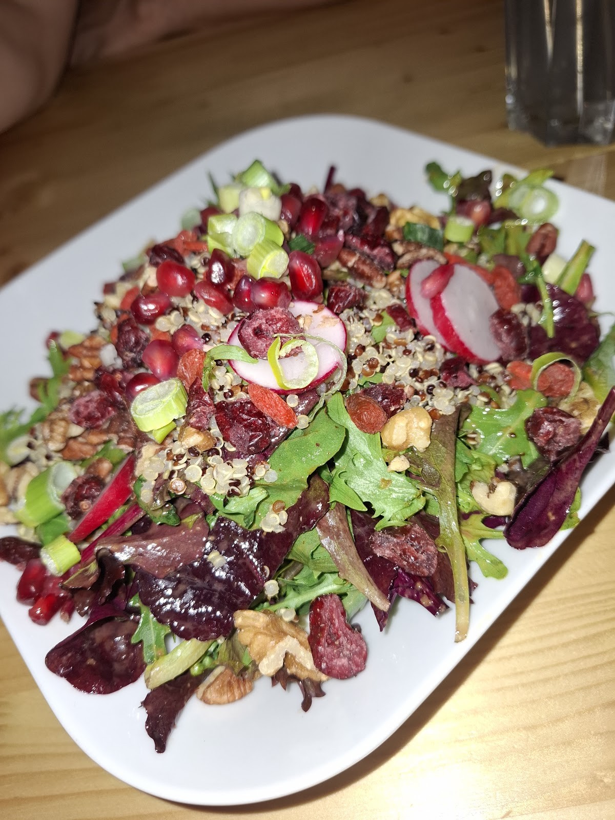 Lia's Kitchen - 100% Vegan: food & drinks