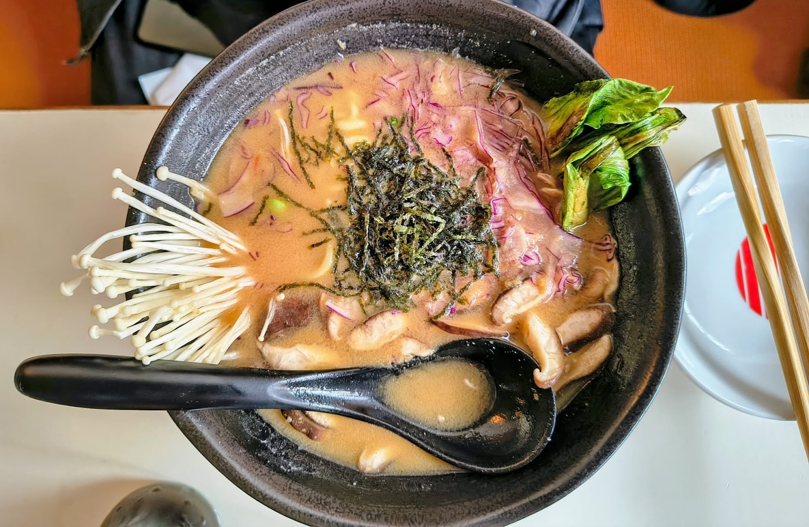 Veganees | Vegan Aziatisch Streetfood Restaurant: food & drinks