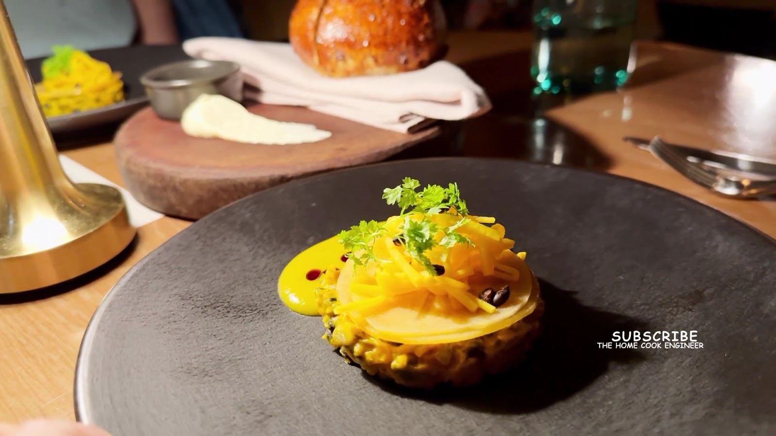 Yellow: food & drinks