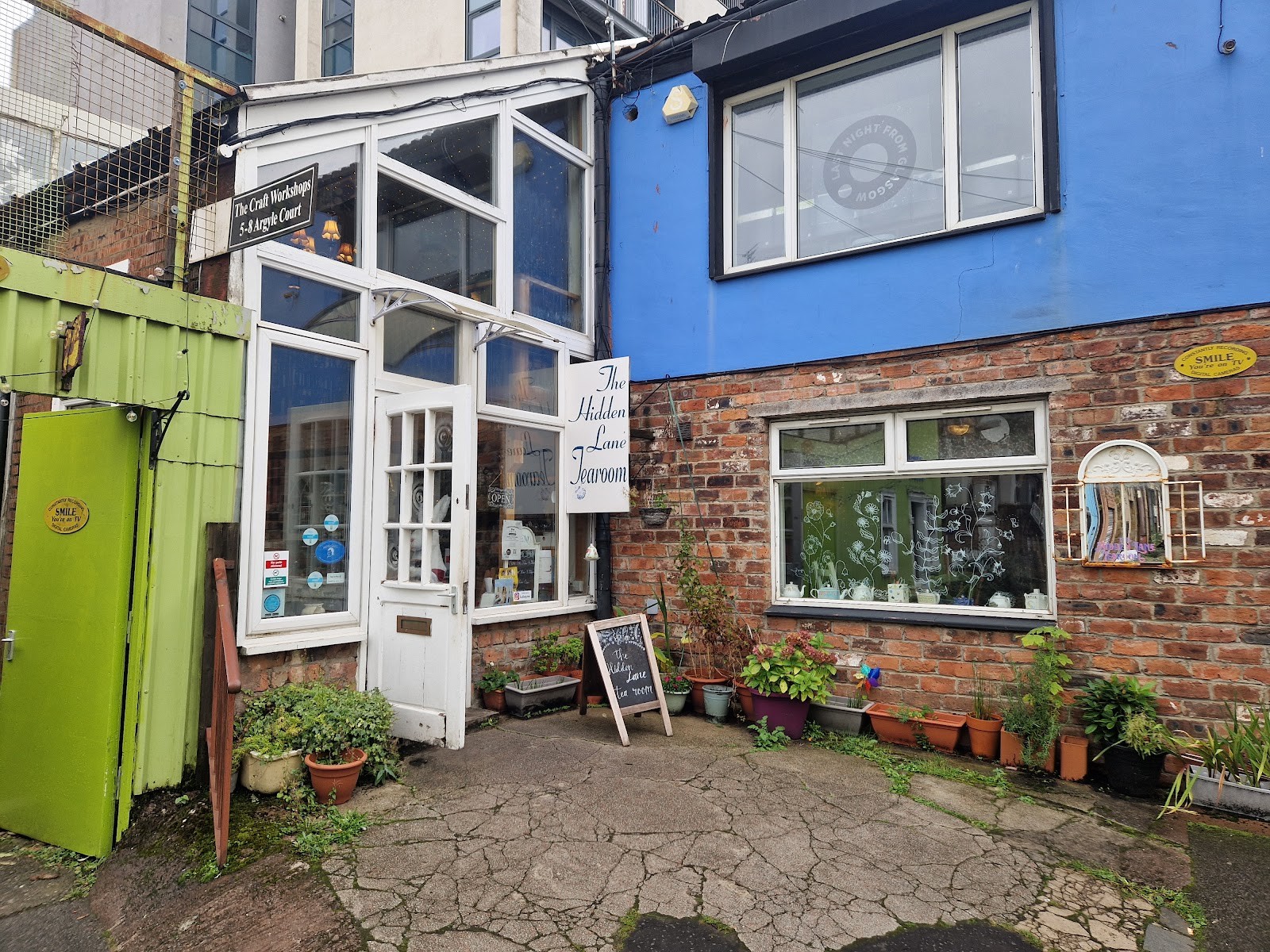 The Hidden Lane Tea Room: the place
