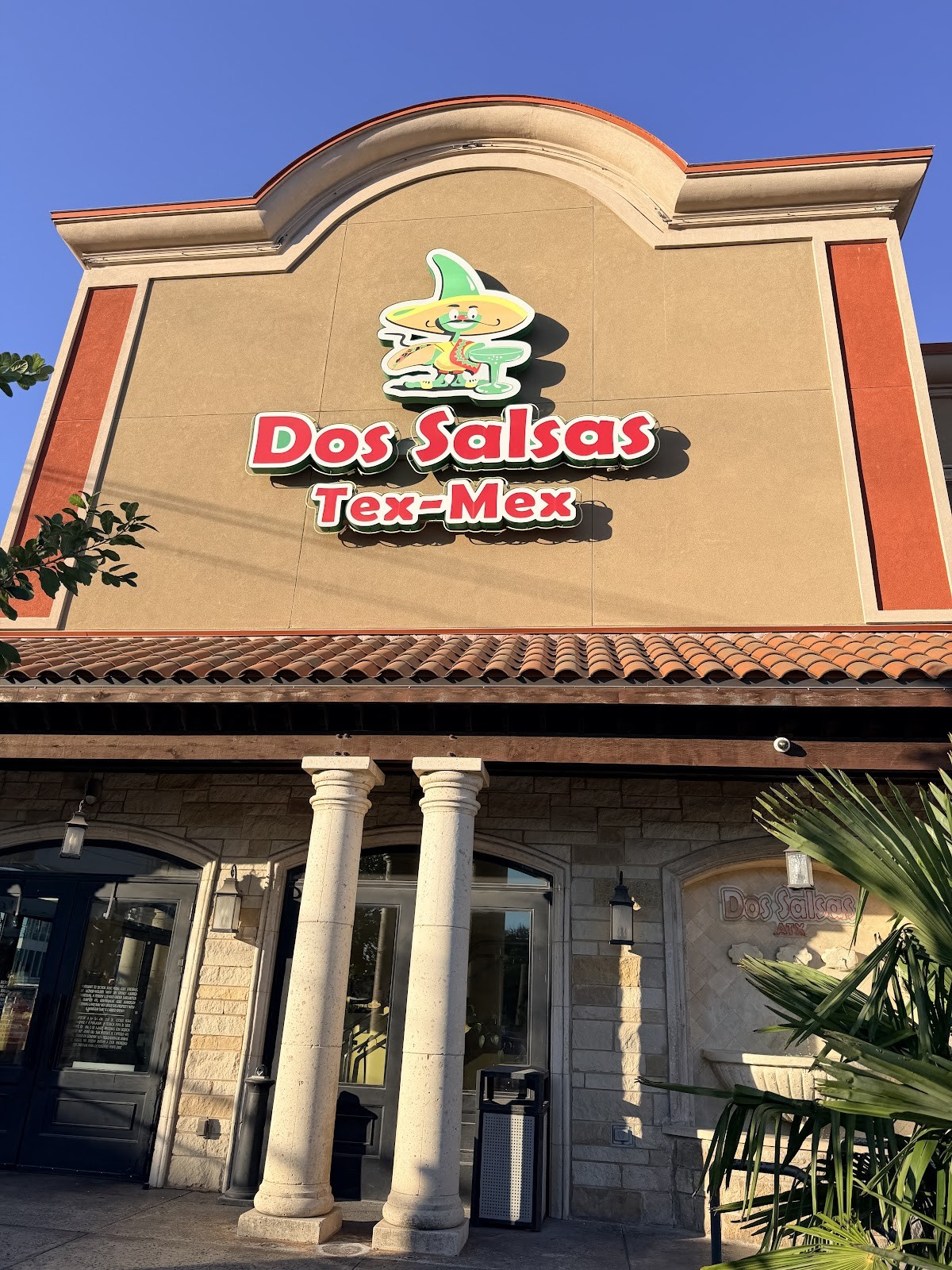 Dos Salsas: the place