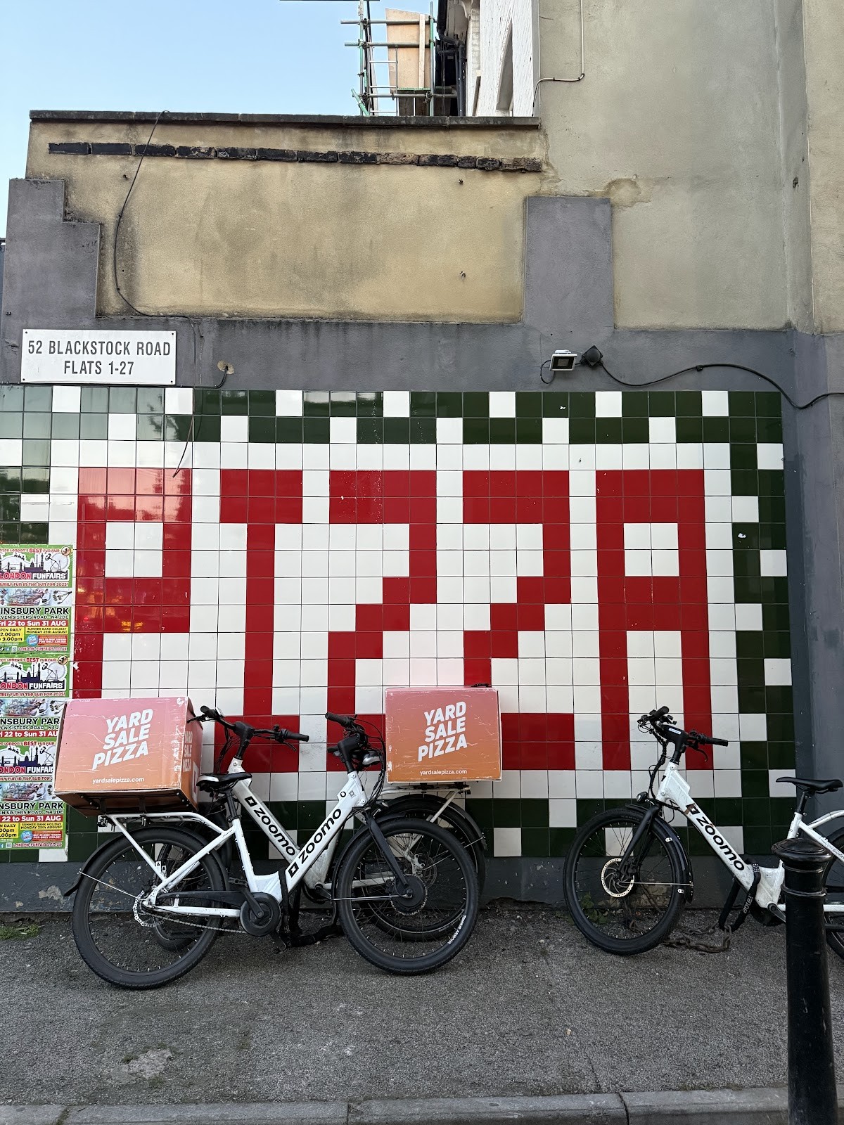 Yard Sale Pizza: the place