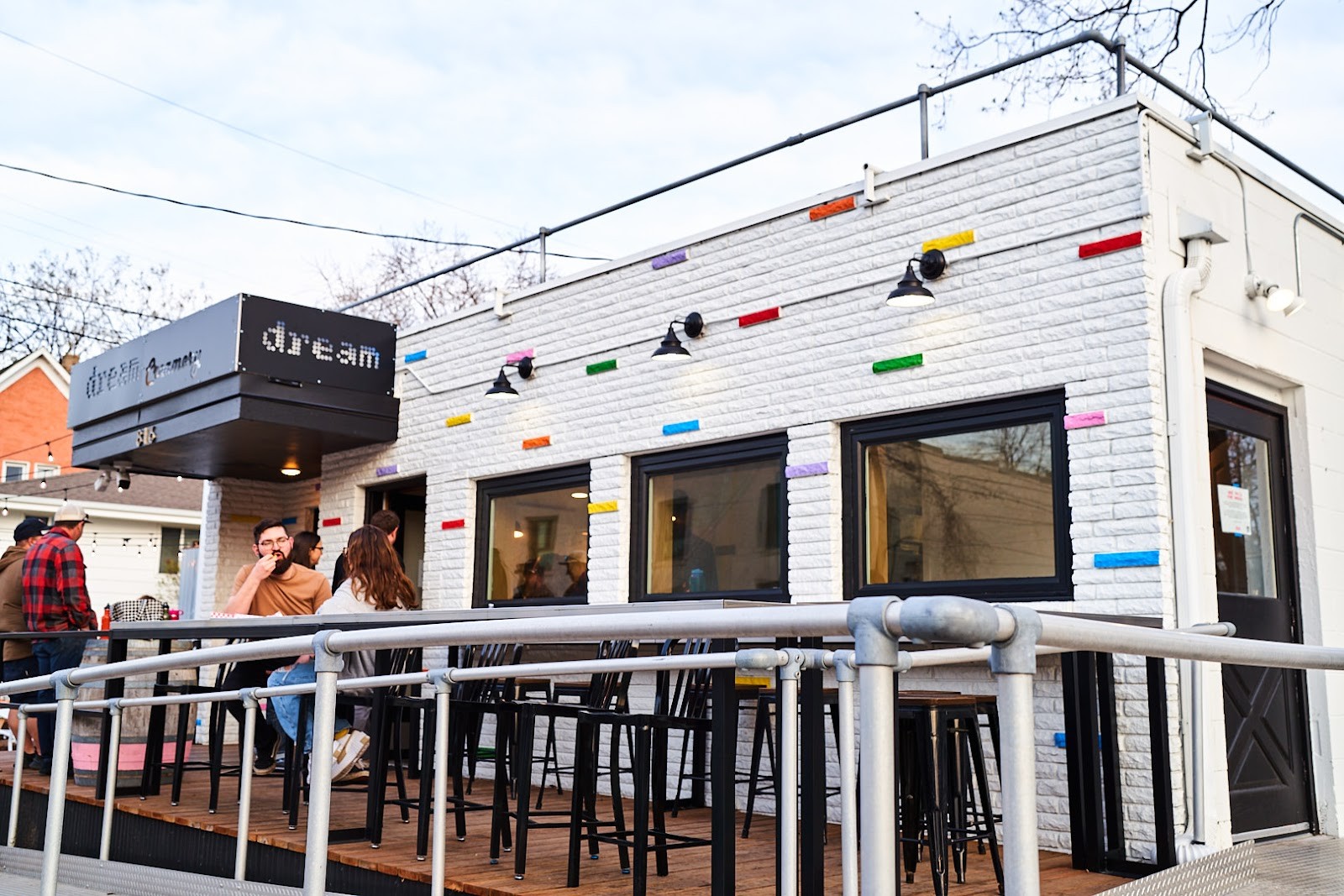 Dream Creamery NE: the place