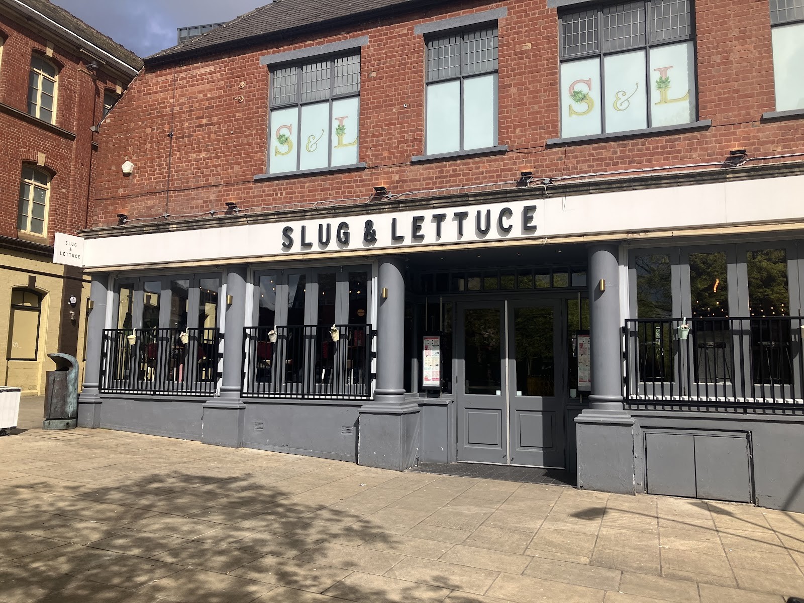 Slug & Lettuce: the place