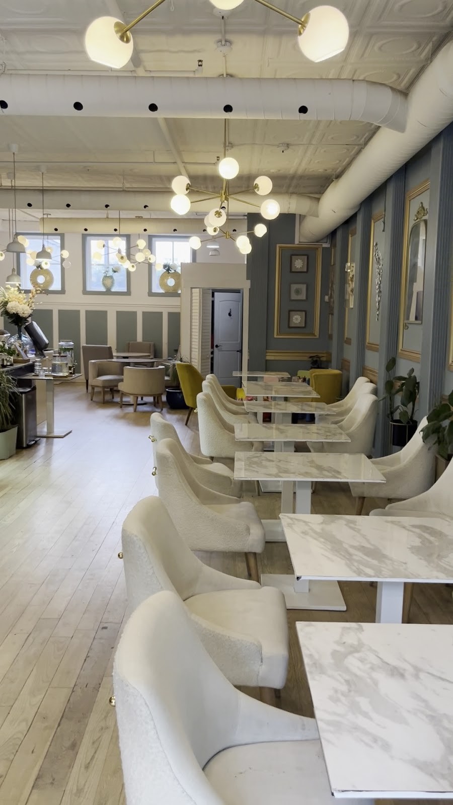 Sweet Lee's Bakery: the place