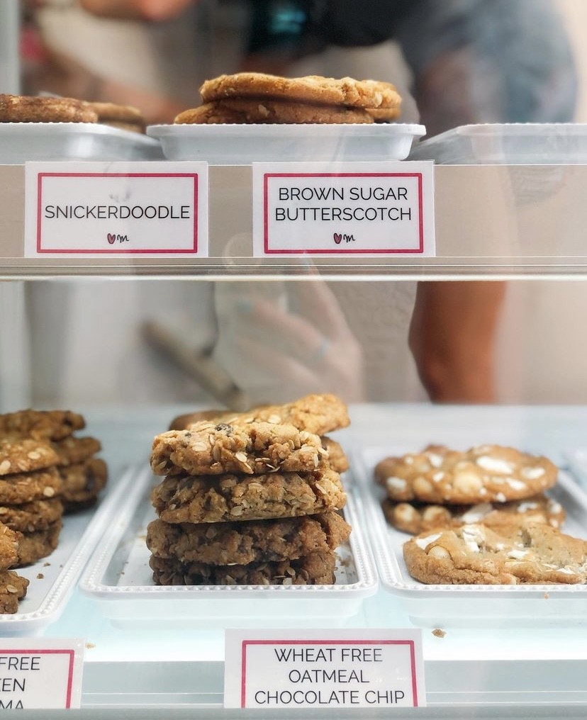 Maya's Cookies: food & drinks