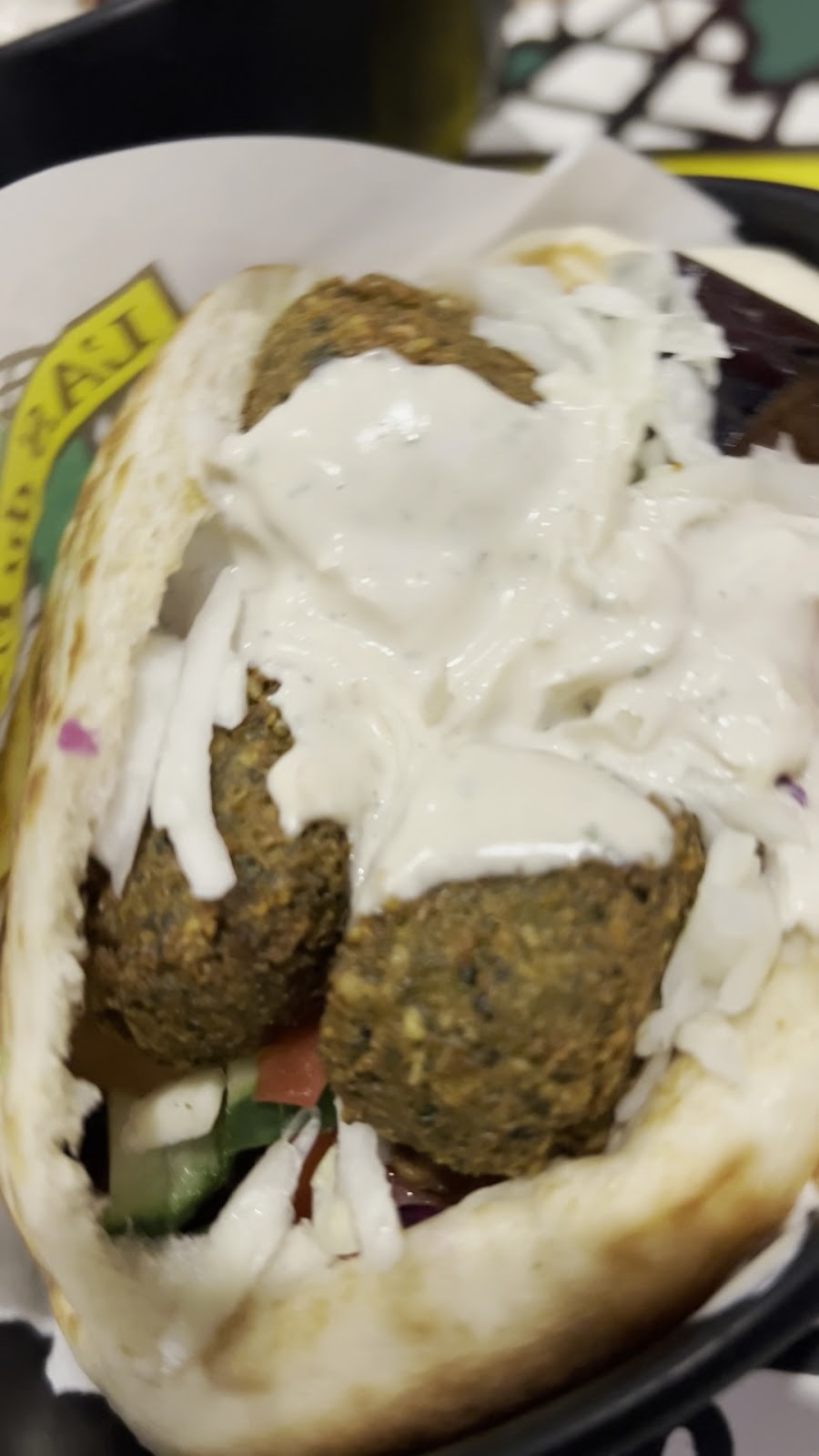 L'As du Fallafel: food & drinks