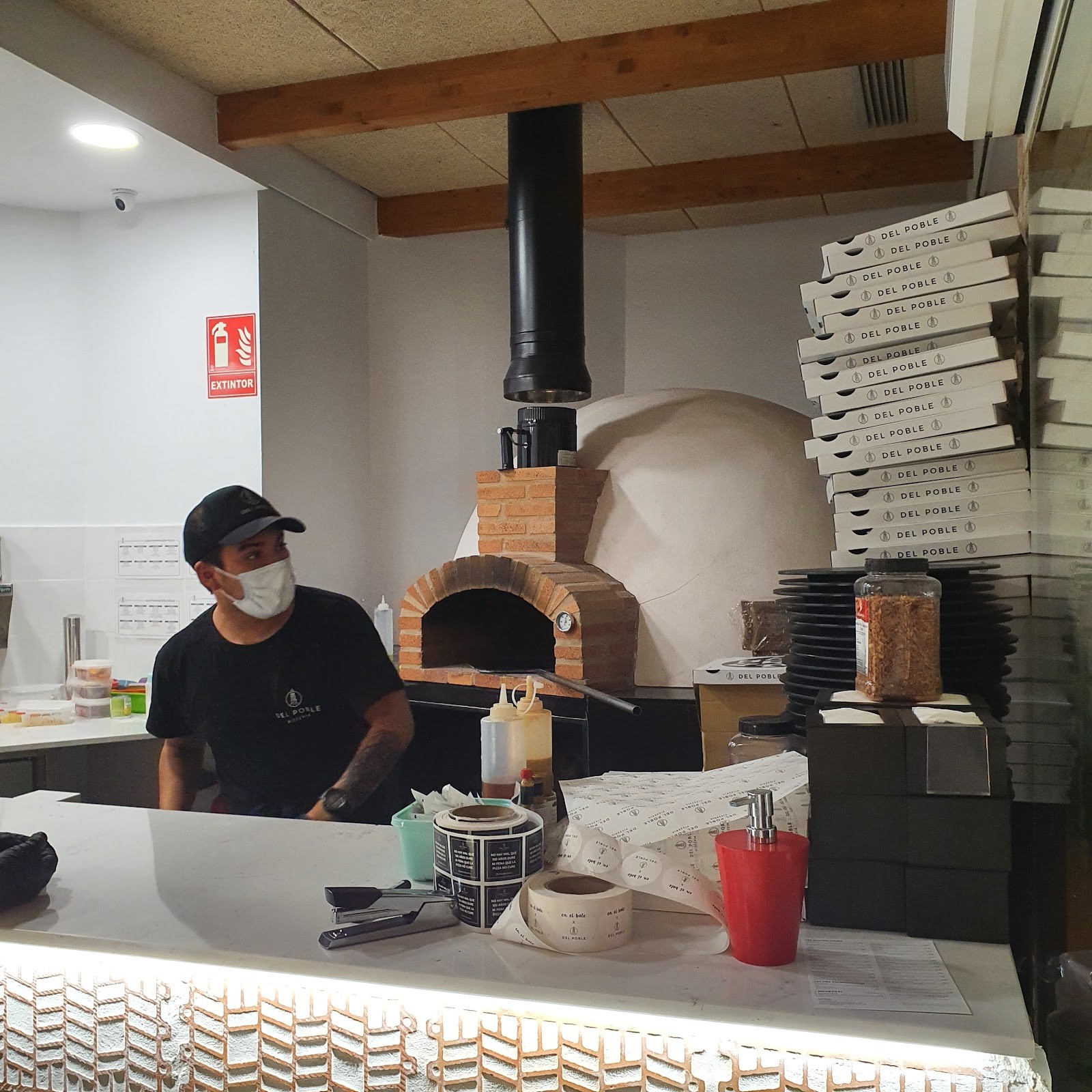 Del Poble Pizzería Ruzafa: the place