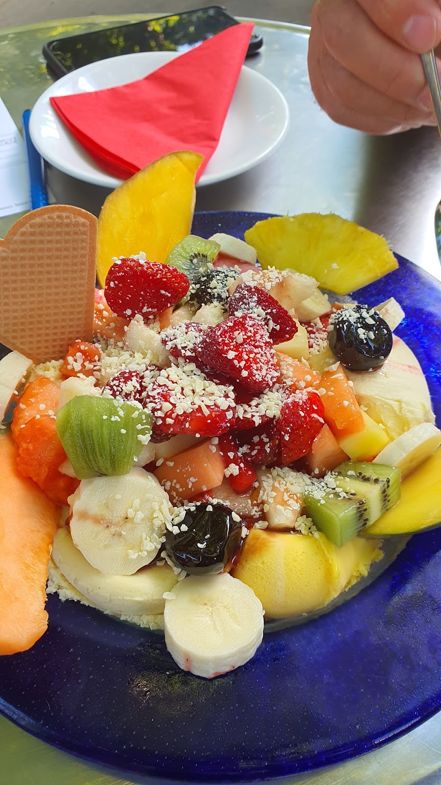 Ice Cafe Olimpio: food & drinks