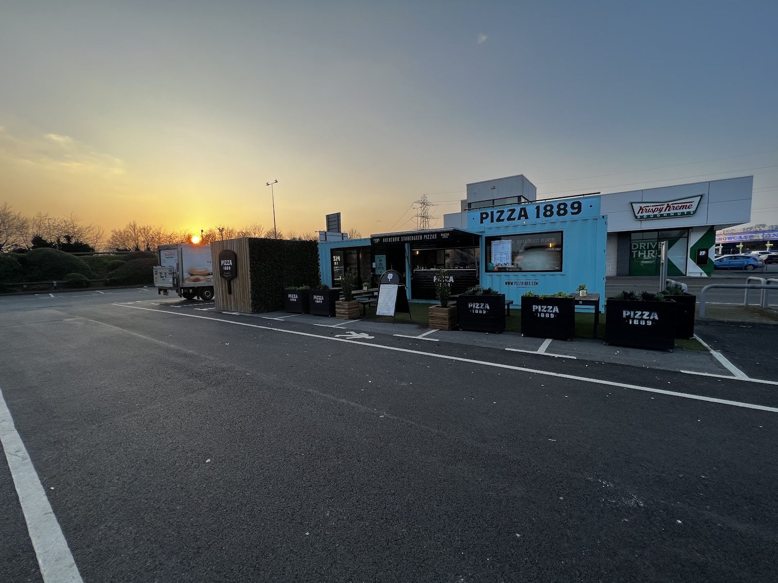 Pizza 1889: the place