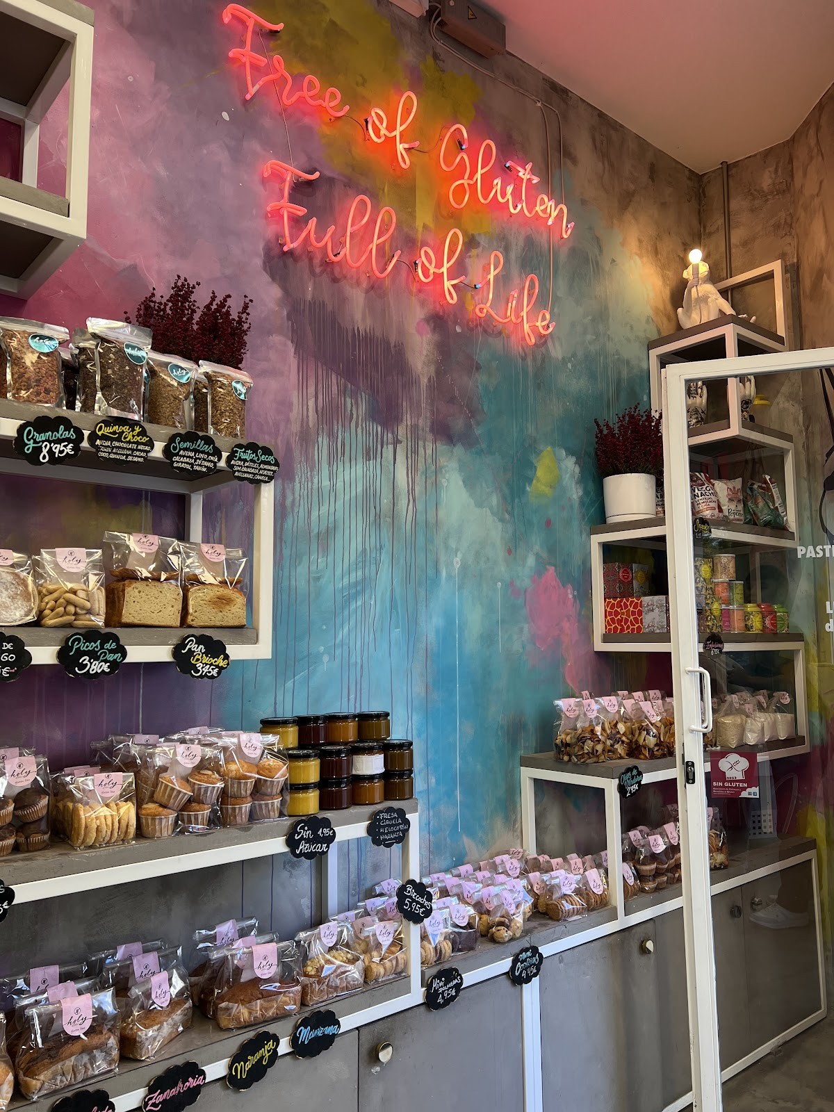Holy Grain Bakery: the place