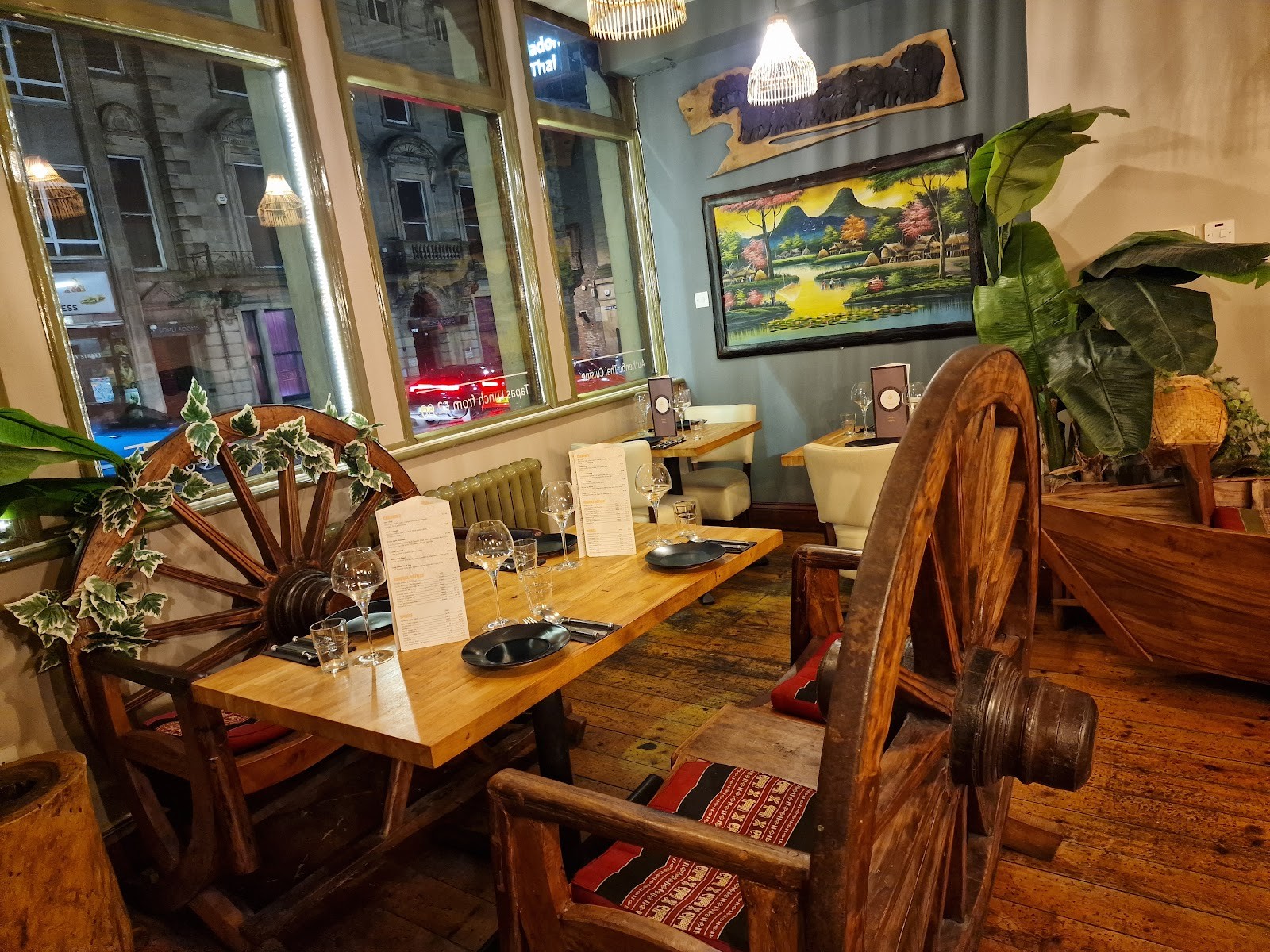 Nadon Thai - Newcastle: the place