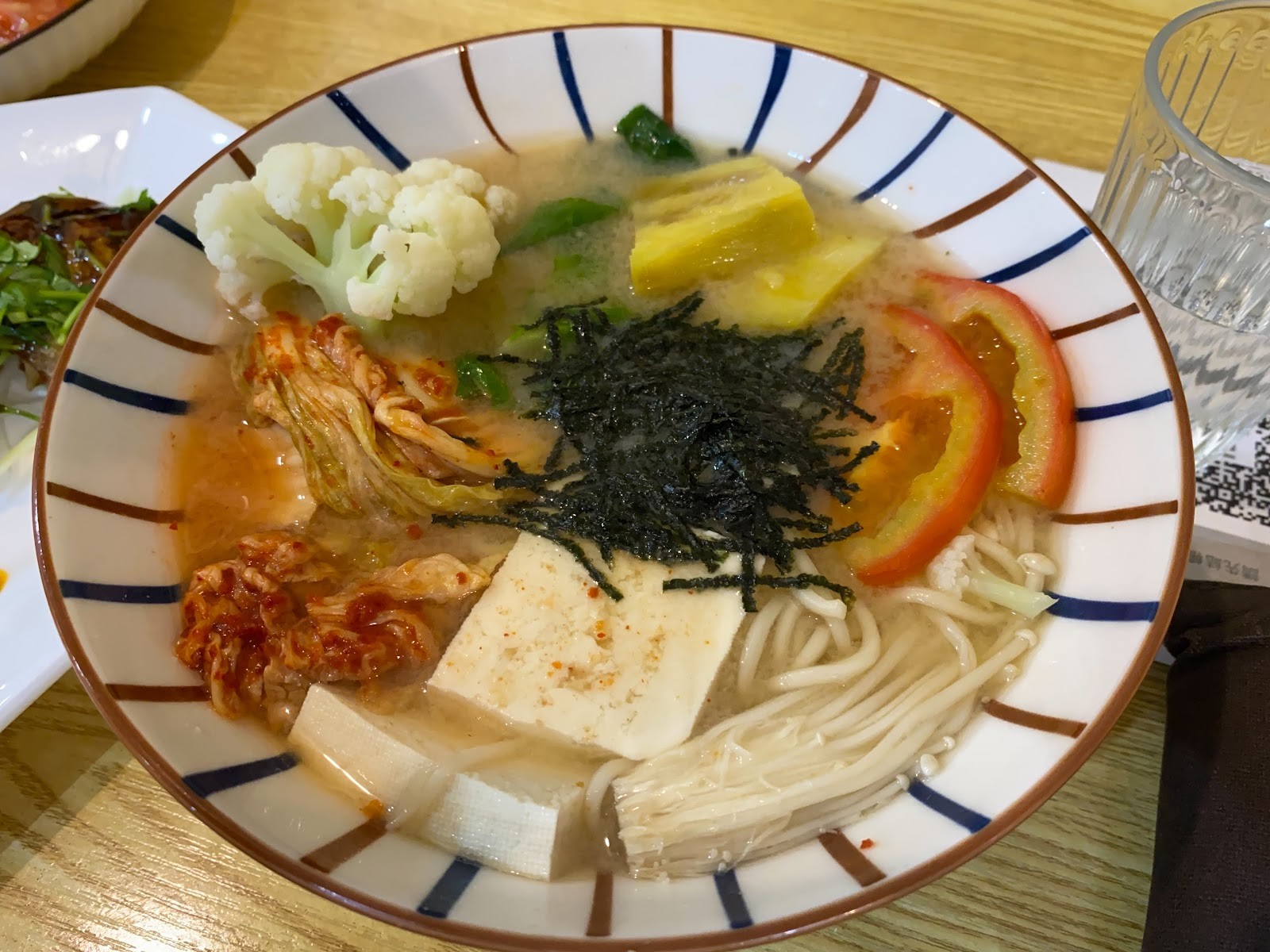 小植茁植物料理Vegan Vixated: food & drinks
