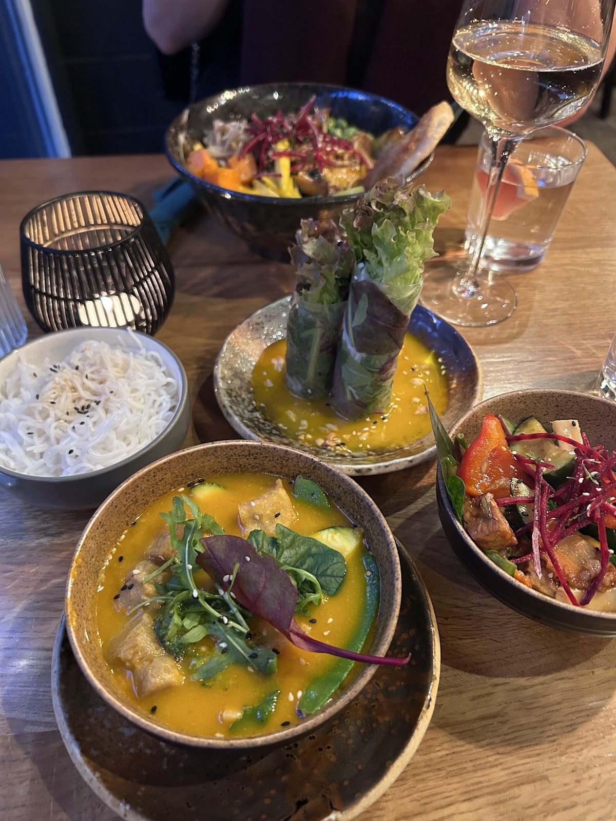 TA Vegan House: food & drinks