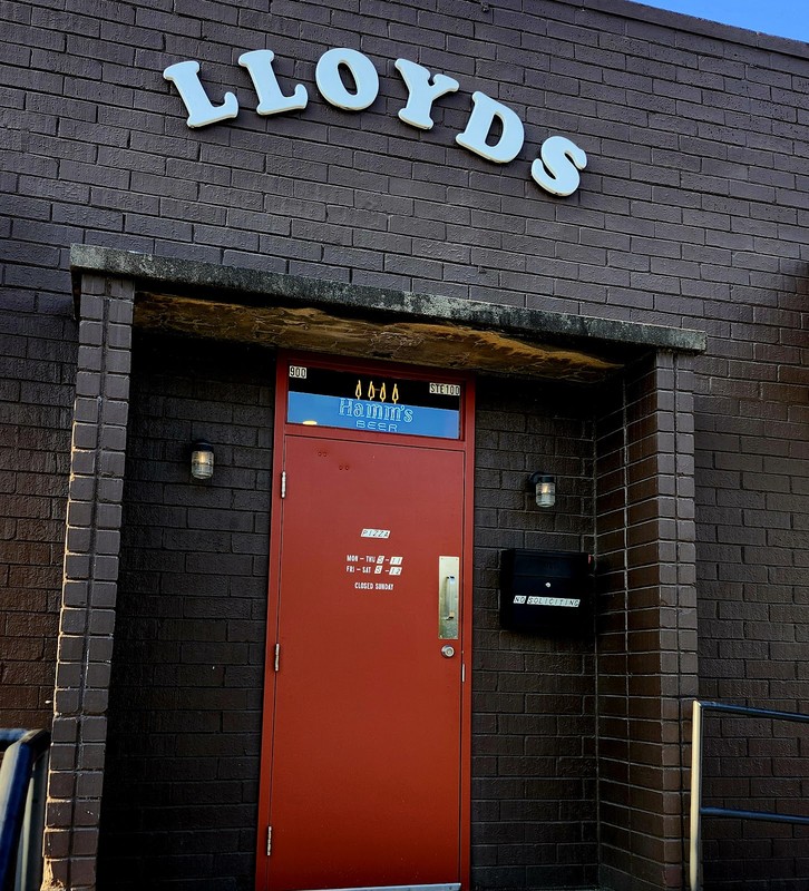 LLoyd's Restaurant & Lounge: photo