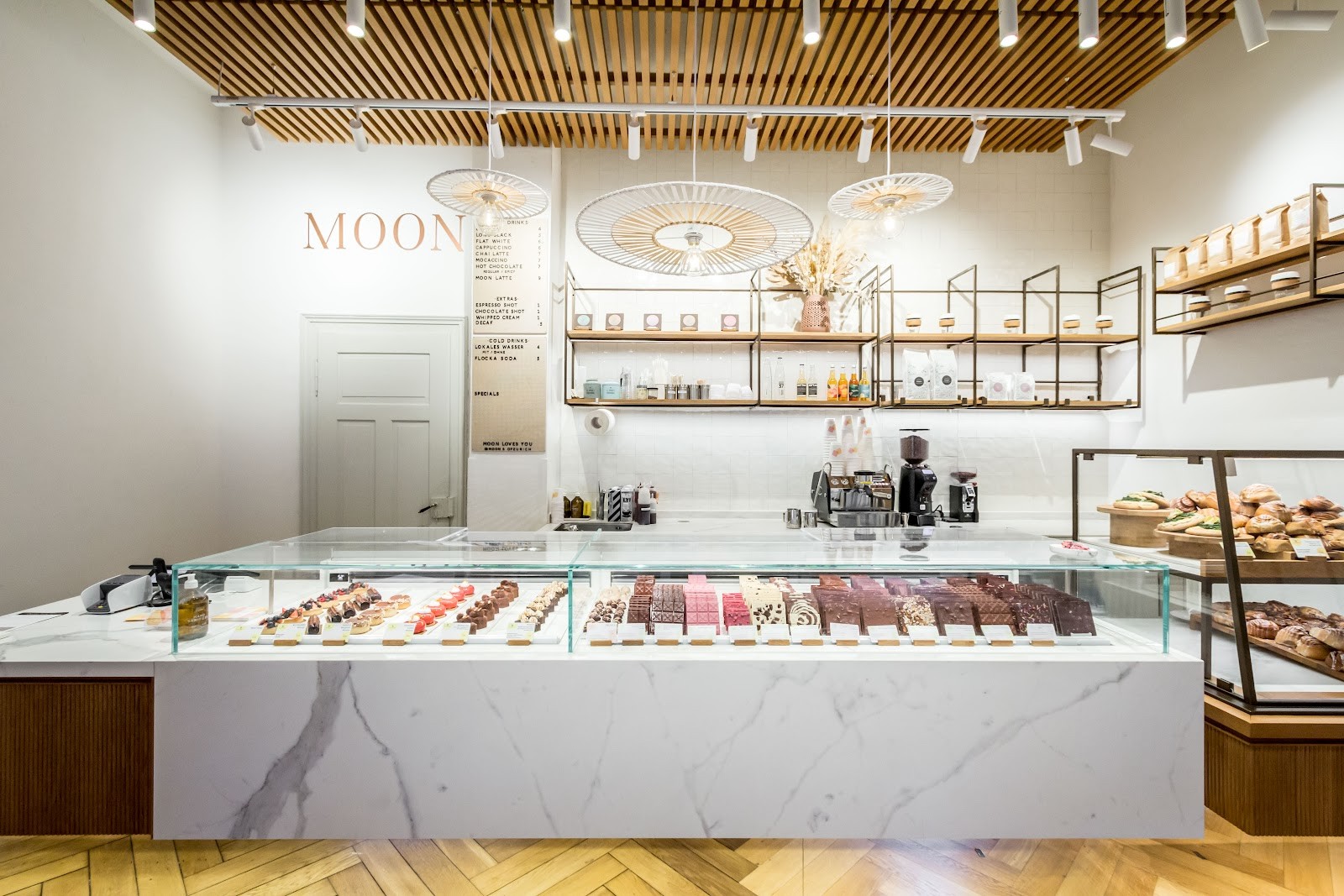 MOON: the place