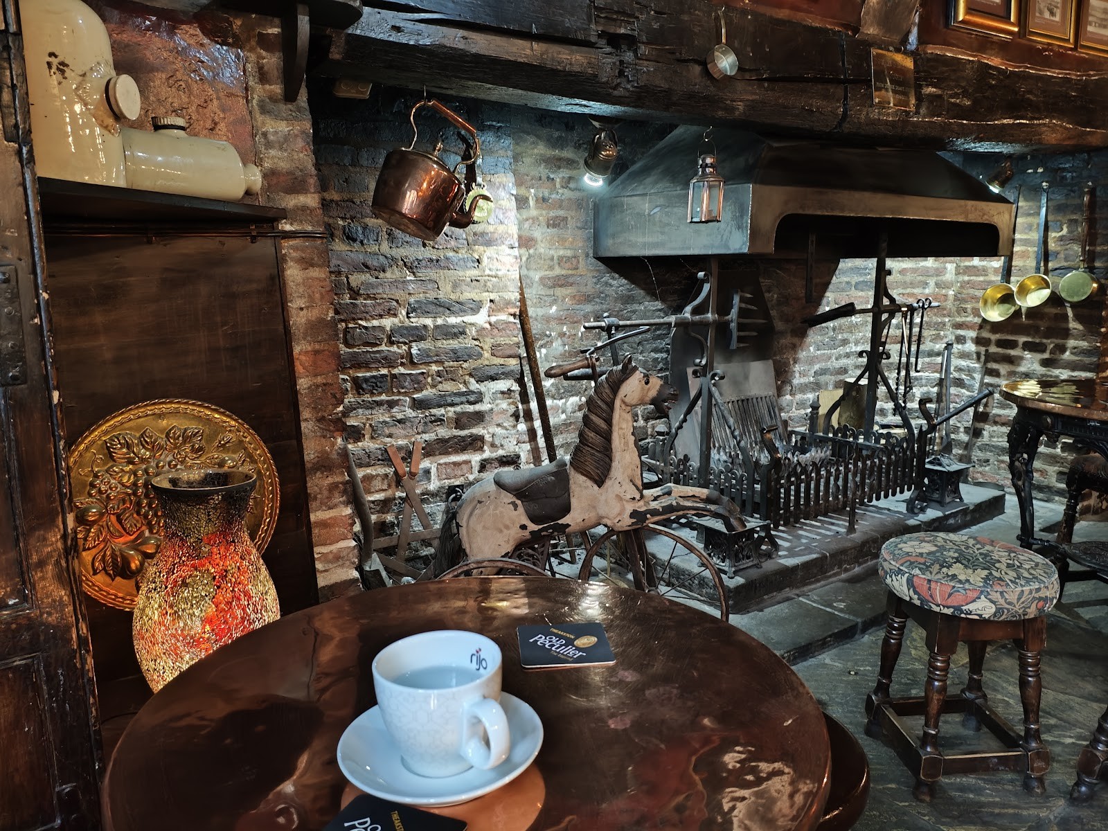 The Black Swan: the place